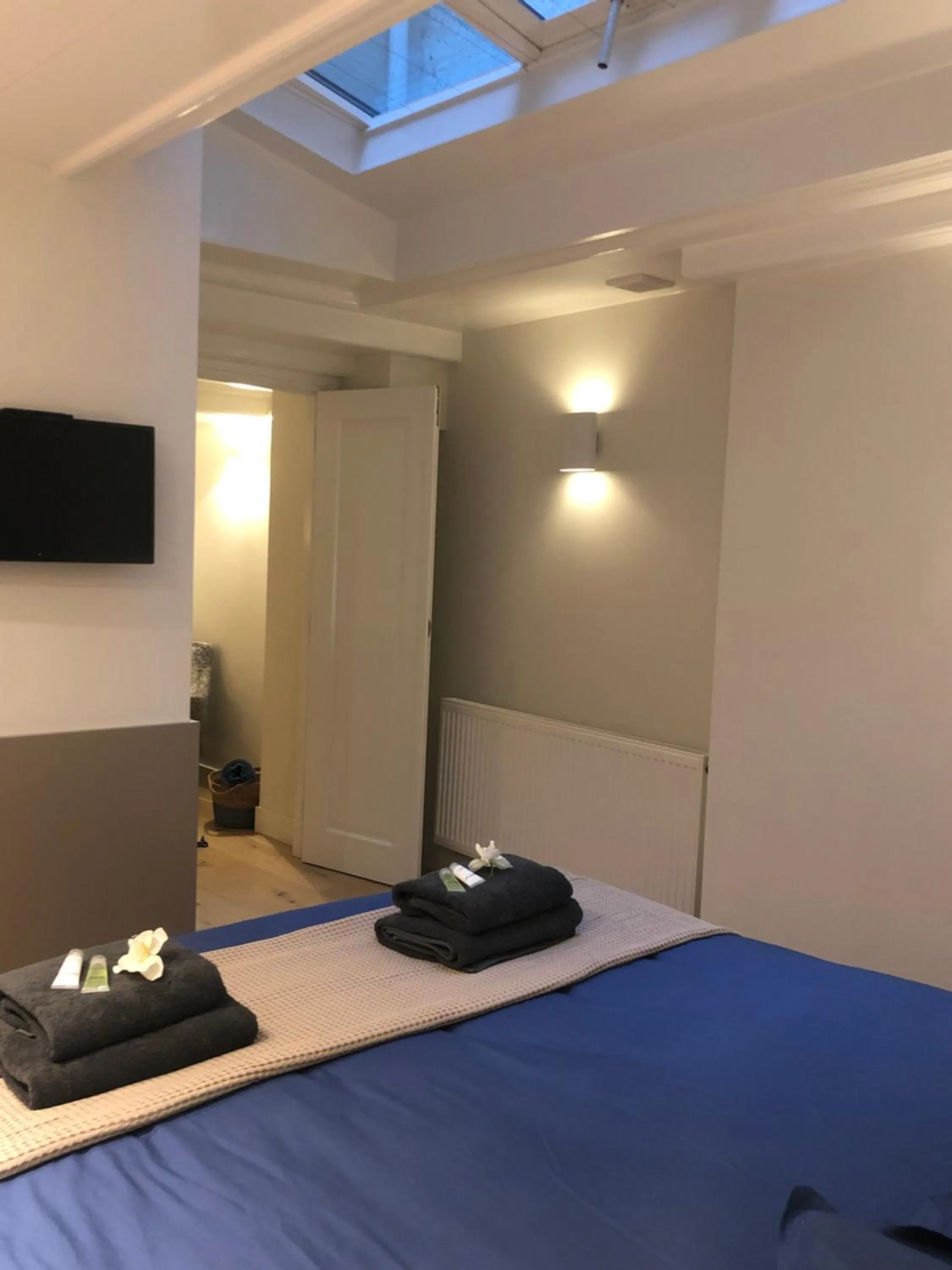 Bed in Singel Residence