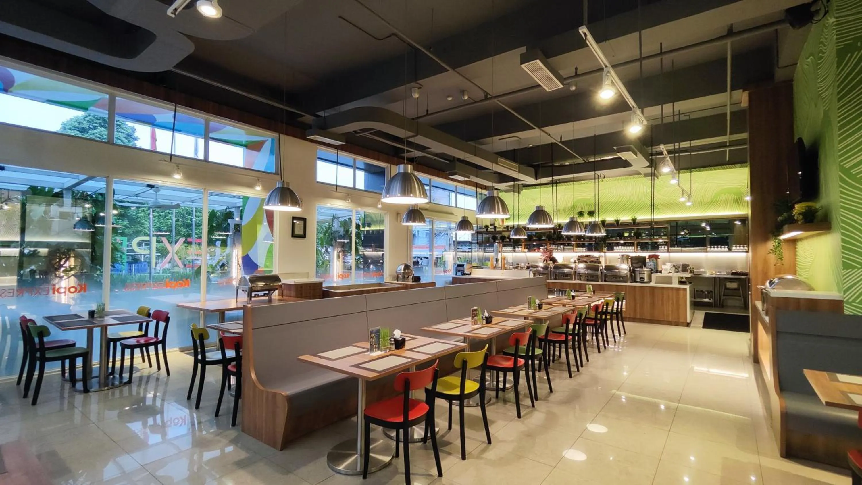 Restaurant/places to eat in Zuri Express Lippo Cikarang