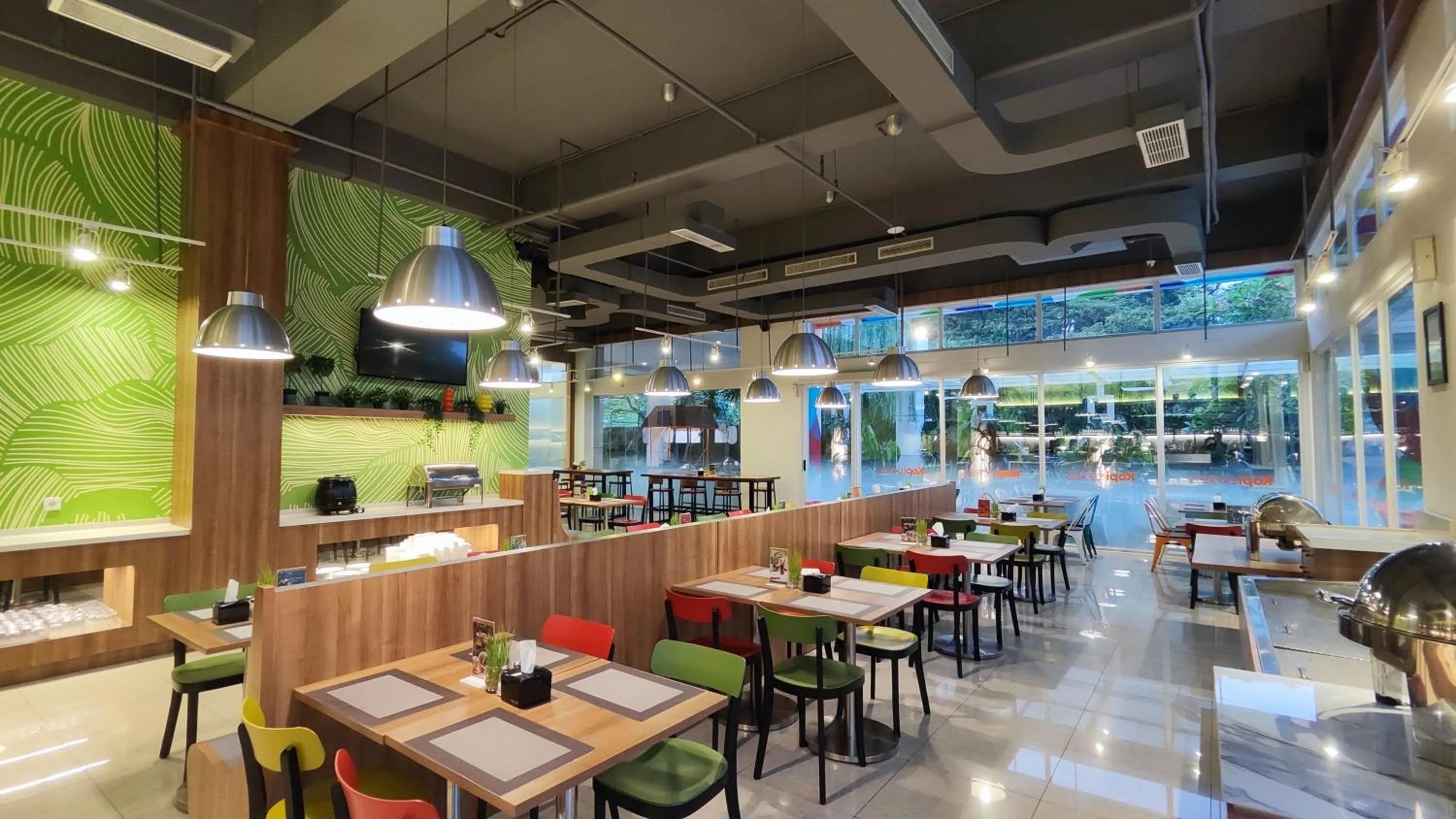 Restaurant/places to eat in Zuri Express Lippo Cikarang