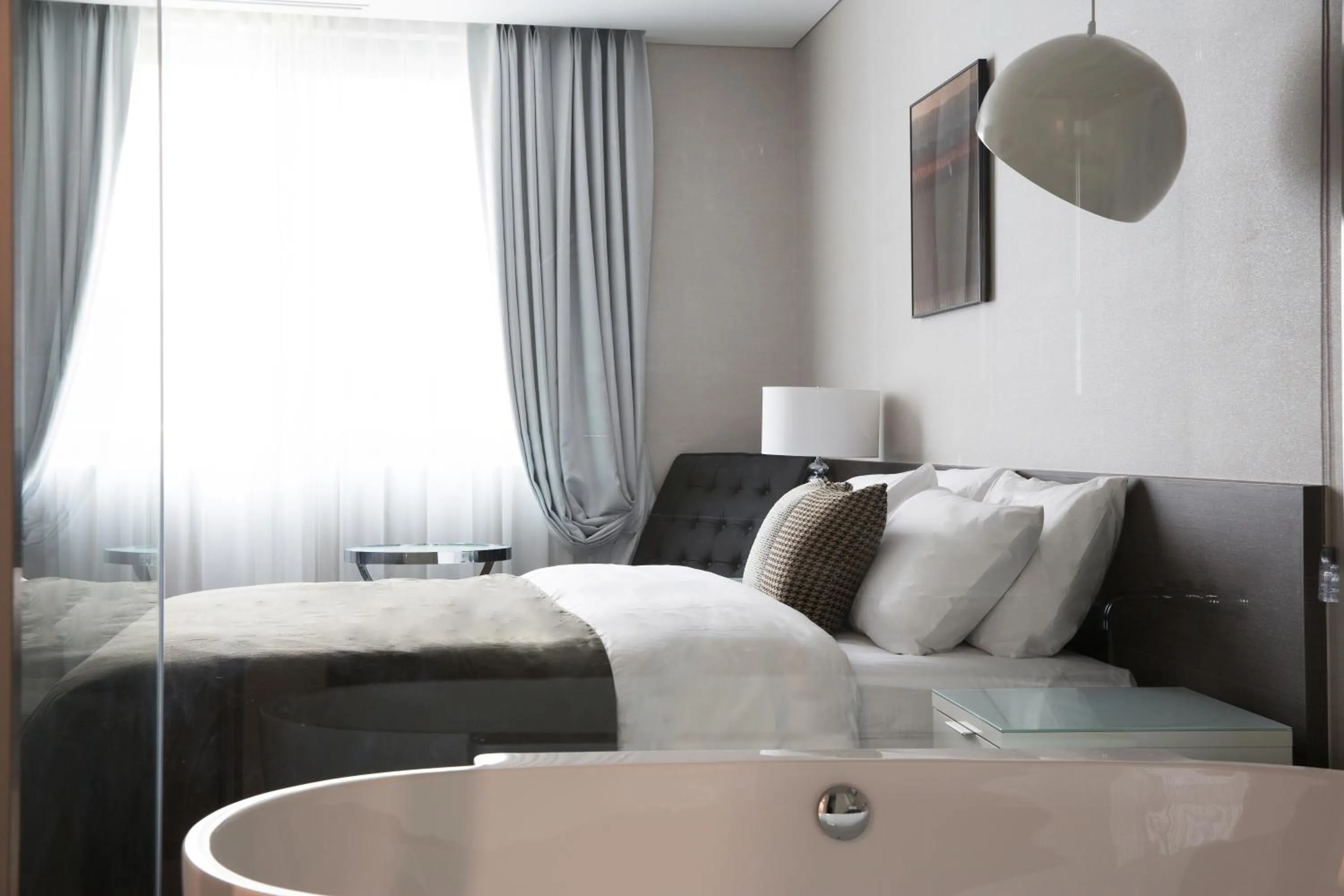 Bathroom, Bed in Hotel Mate Bundang