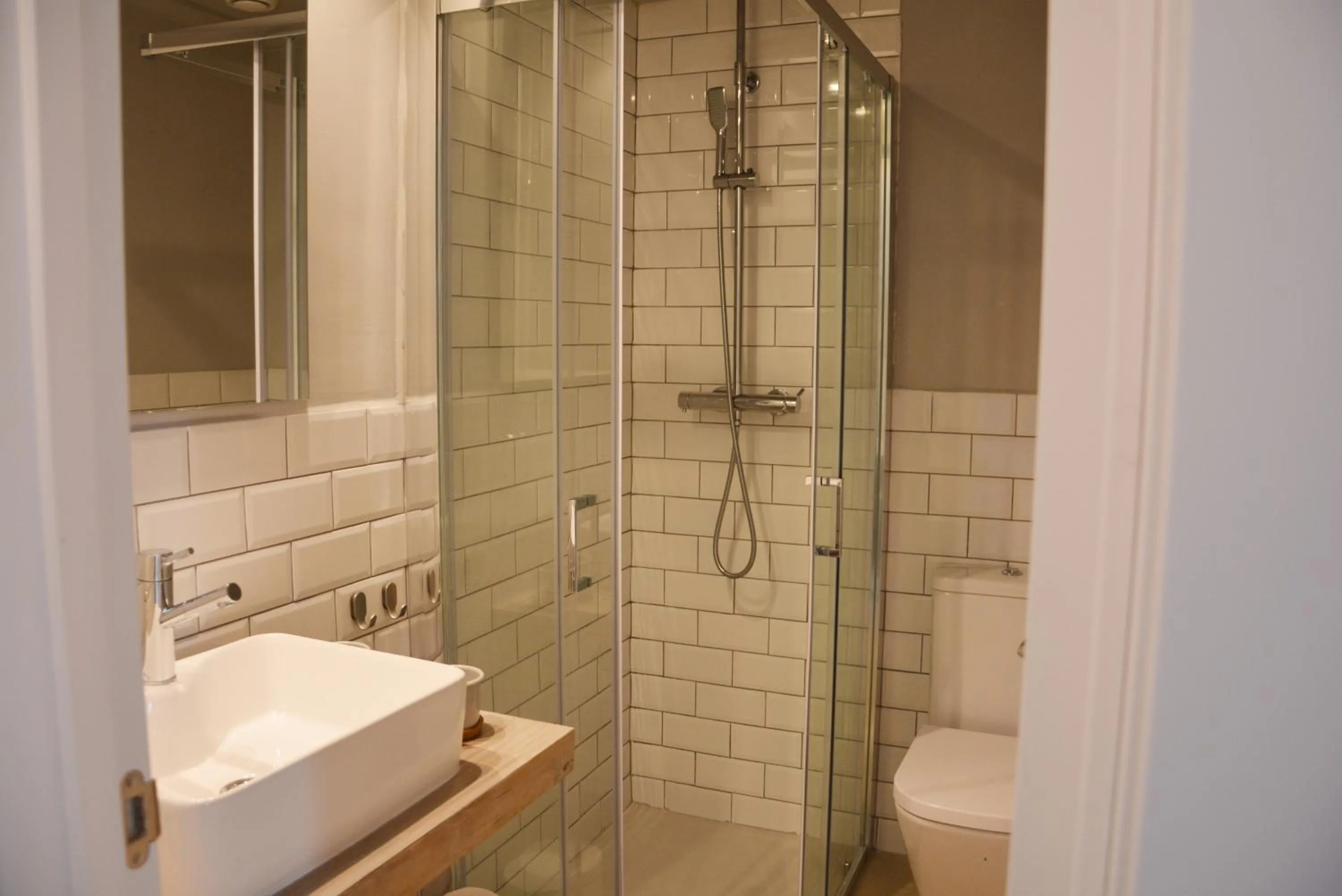 Shower in YOU & CO. Saler Beach Boutique