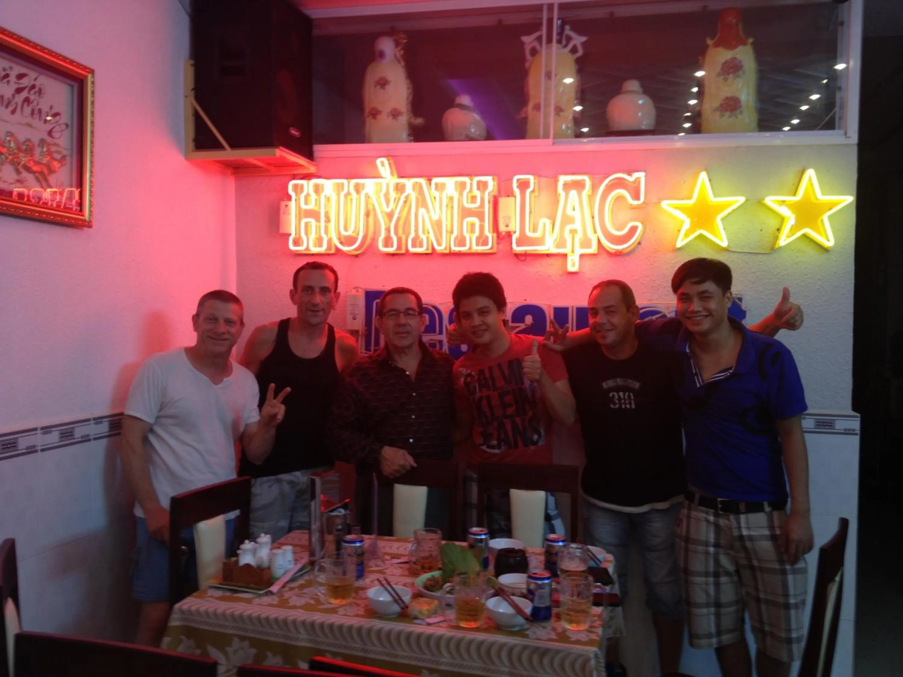 group of guests in Huynh Lac Can Tho Hotel