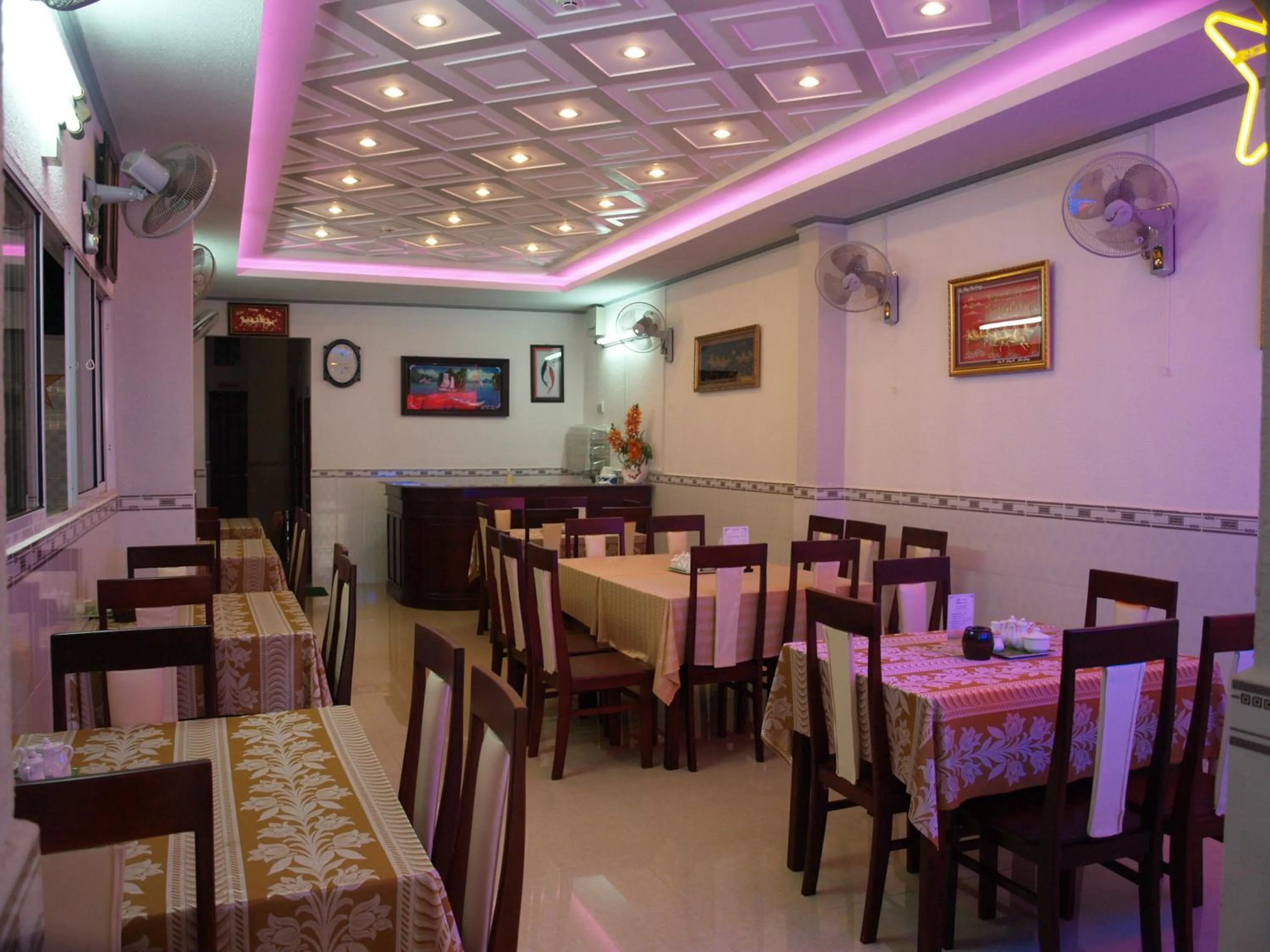 Restaurant/places to eat in Huynh Lac Can Tho Hotel