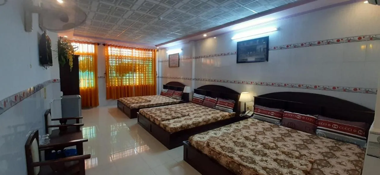 Bed in Huynh Lac Can Tho Hotel