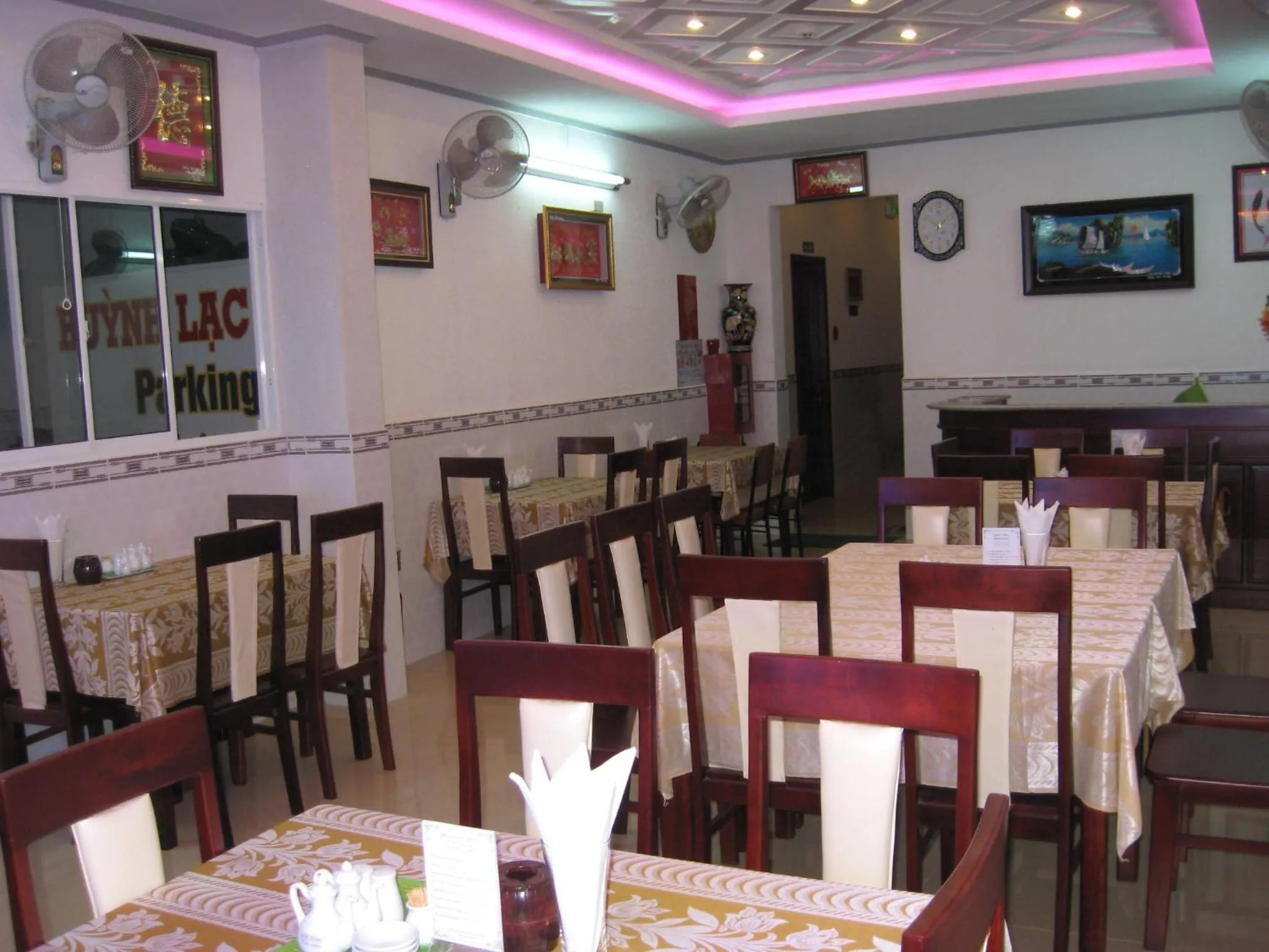 Restaurant/places to eat in Huynh Lac Can Tho Hotel