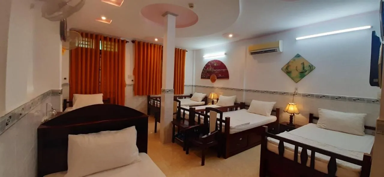 Bed in Huynh Lac Can Tho Hotel