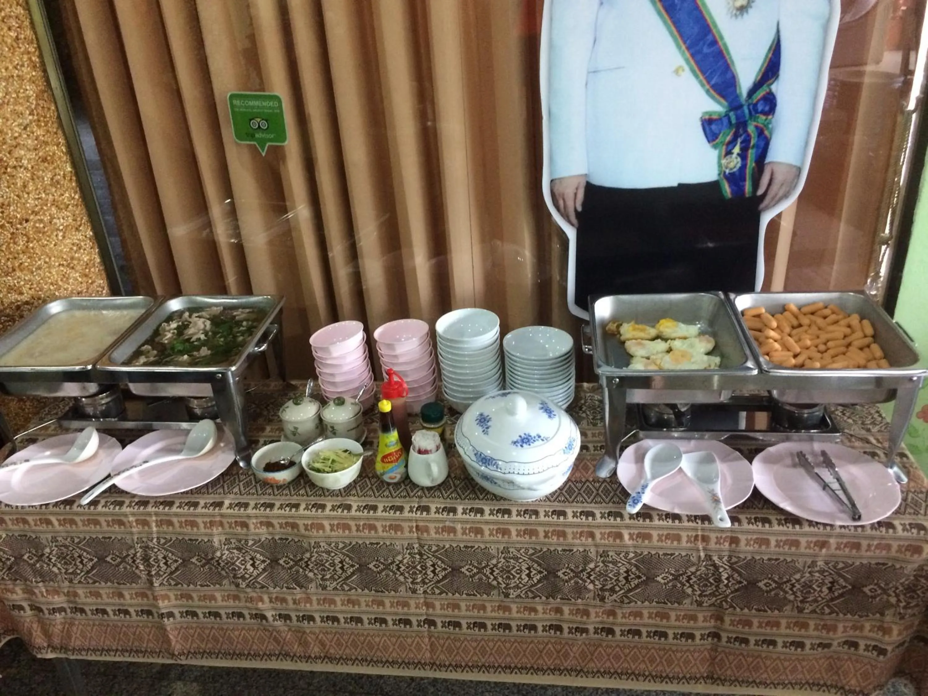Continental breakfast in Suandarbporn Resort Mae Sot
