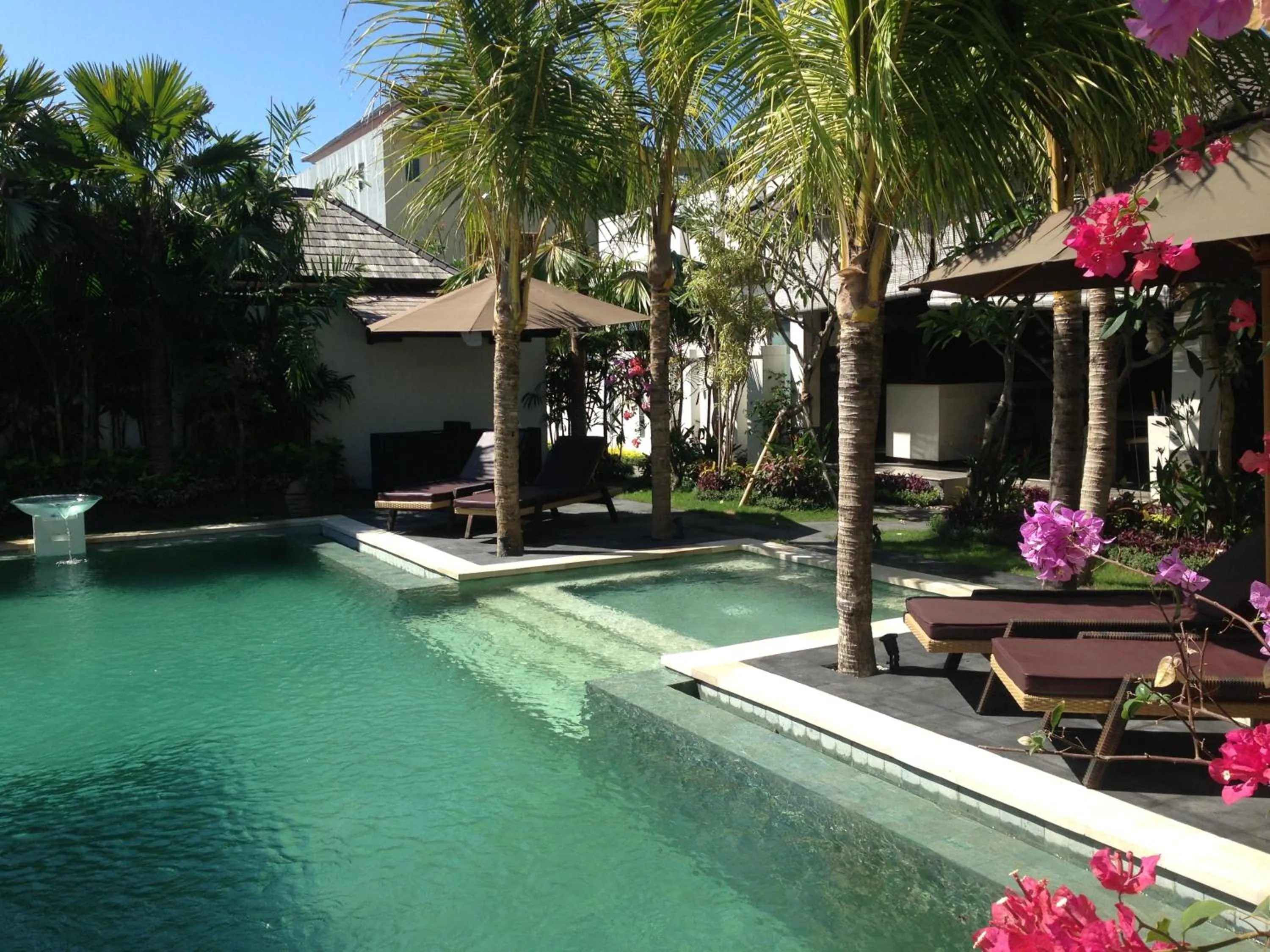 Swimming pool in Nike Villas