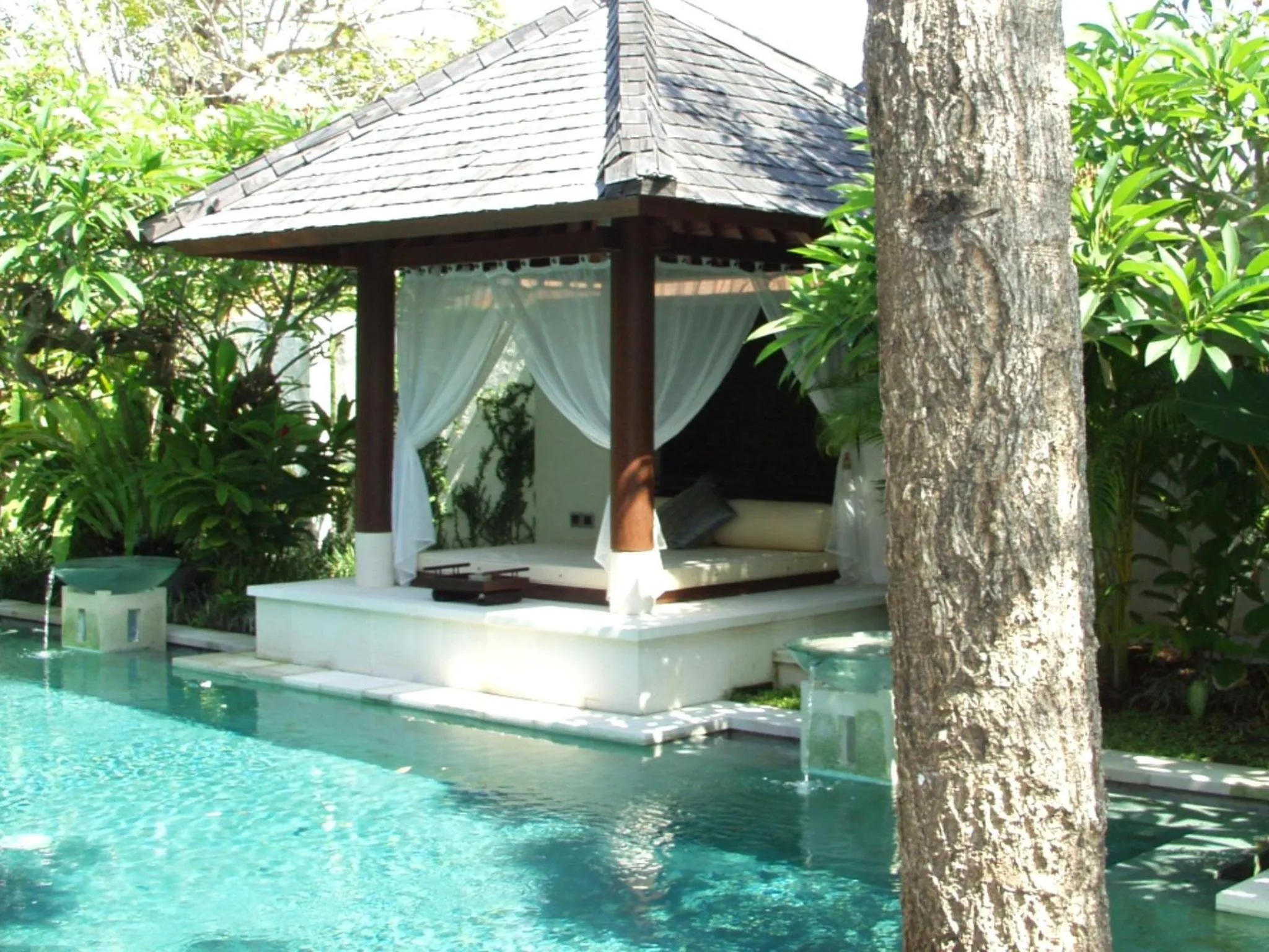 Swimming pool in Nike Villas