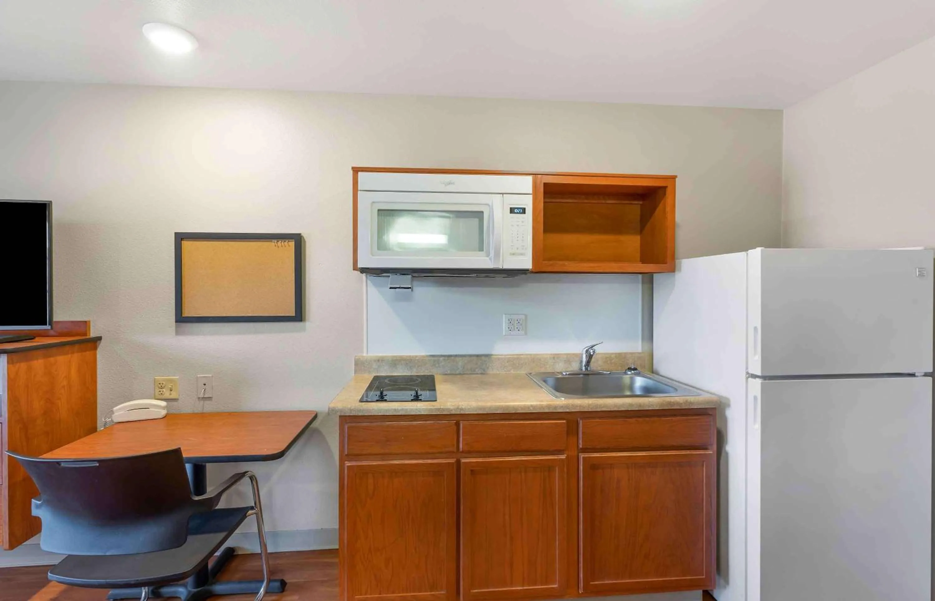 Bedroom in Extended Stay America Suites - Denver - Airport