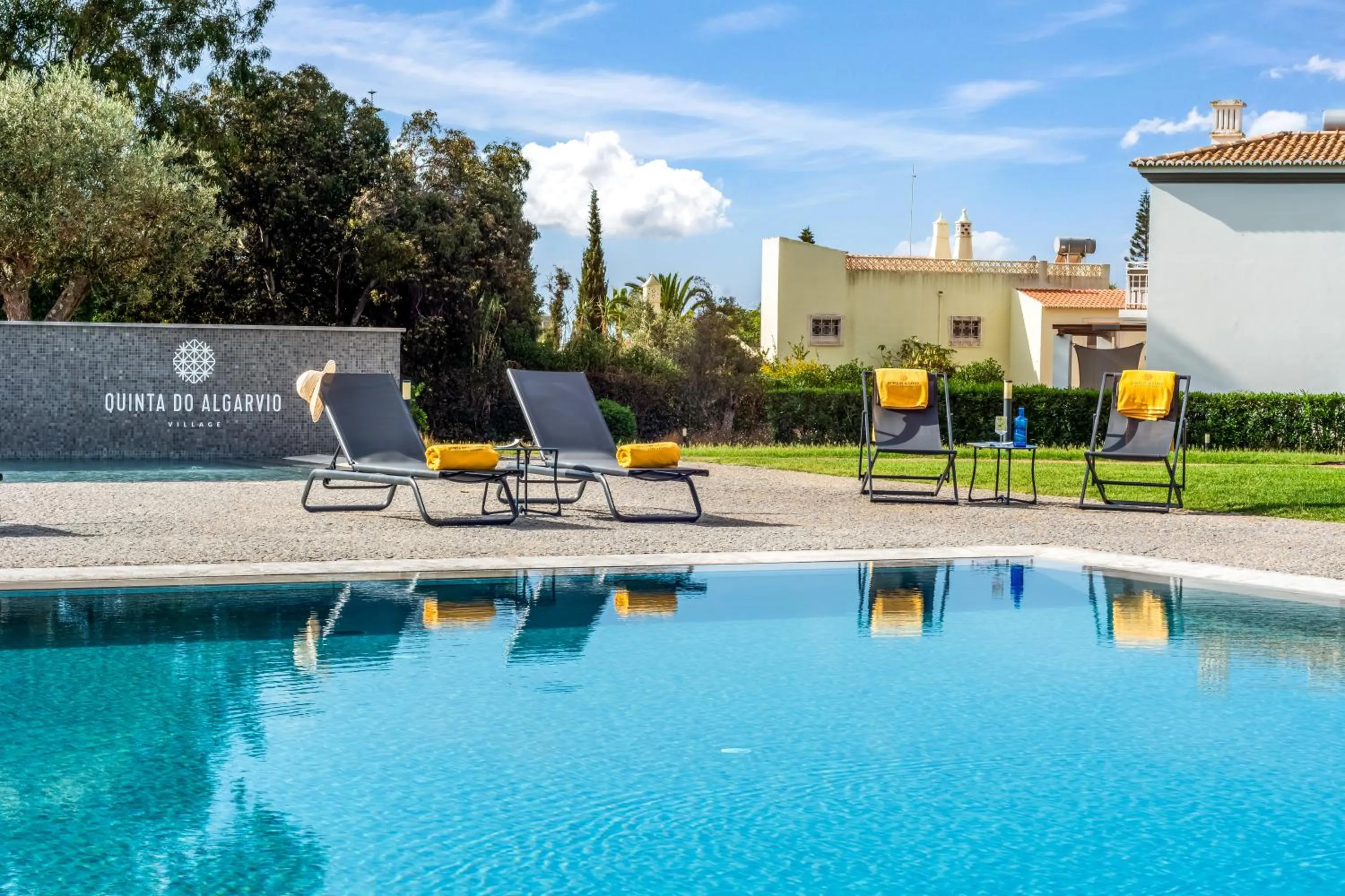 Swimming pool in Quinta do Algarvio Village