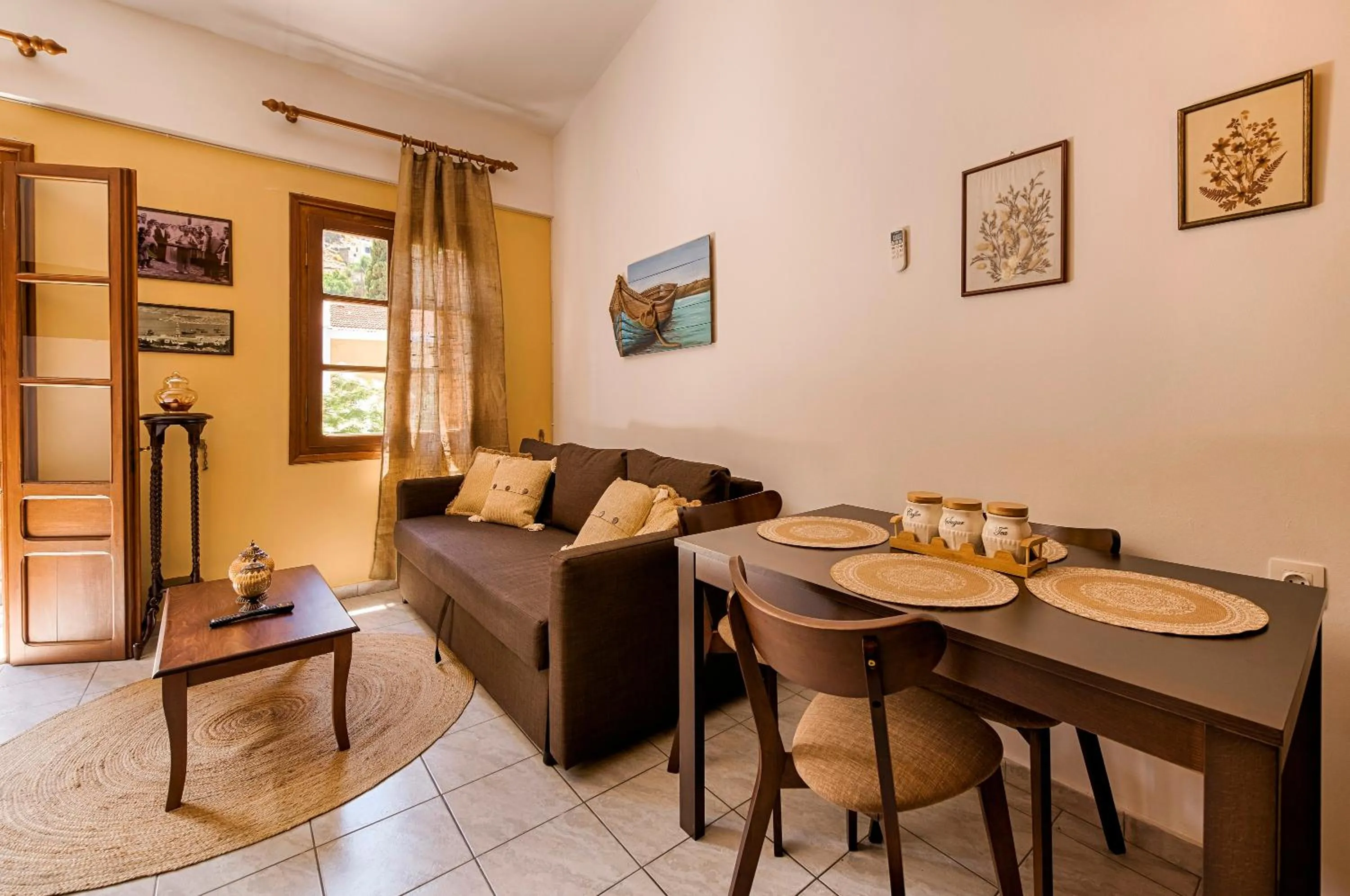 Apartment with Garden View in The Old Symi