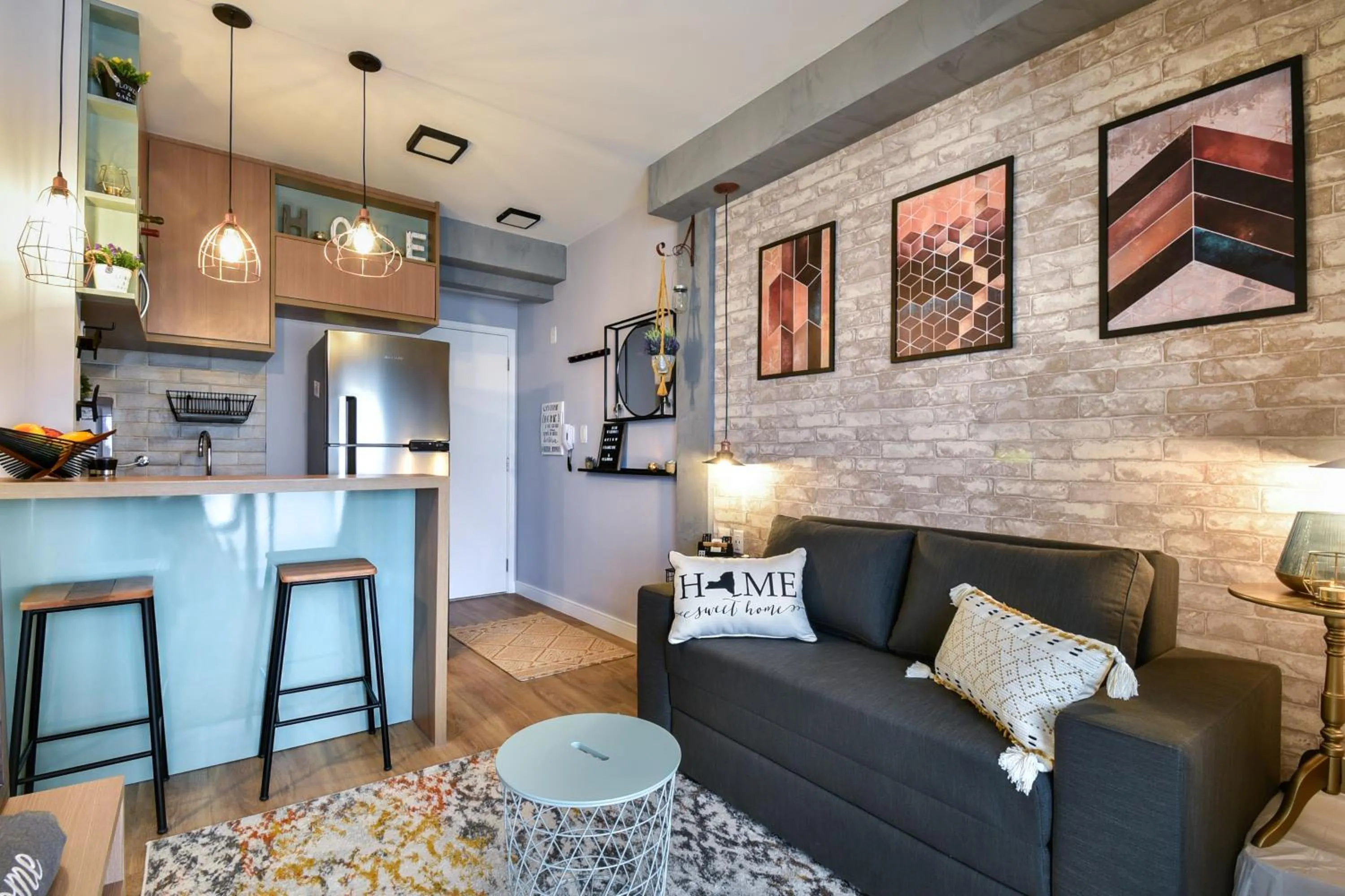 TV and multimedia in Edifício Summit Pinheiros, Aptos com Wi-Fi, Ar Condicionado, Varanda, Piscina, Academia e Estacionamento, Próximo ao Metrô