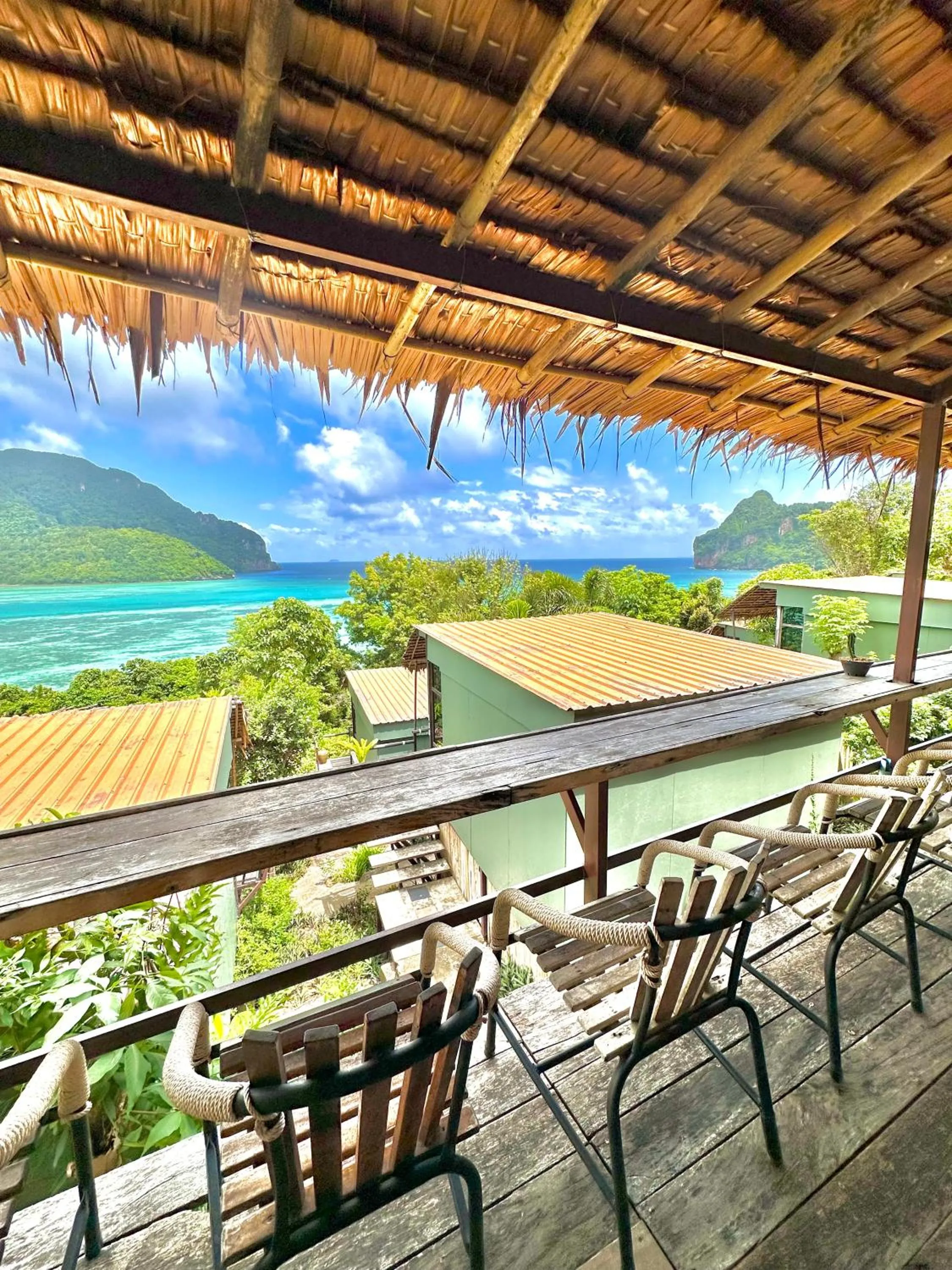 Restaurant/places to eat in Phi Phi Sea Sky Resort