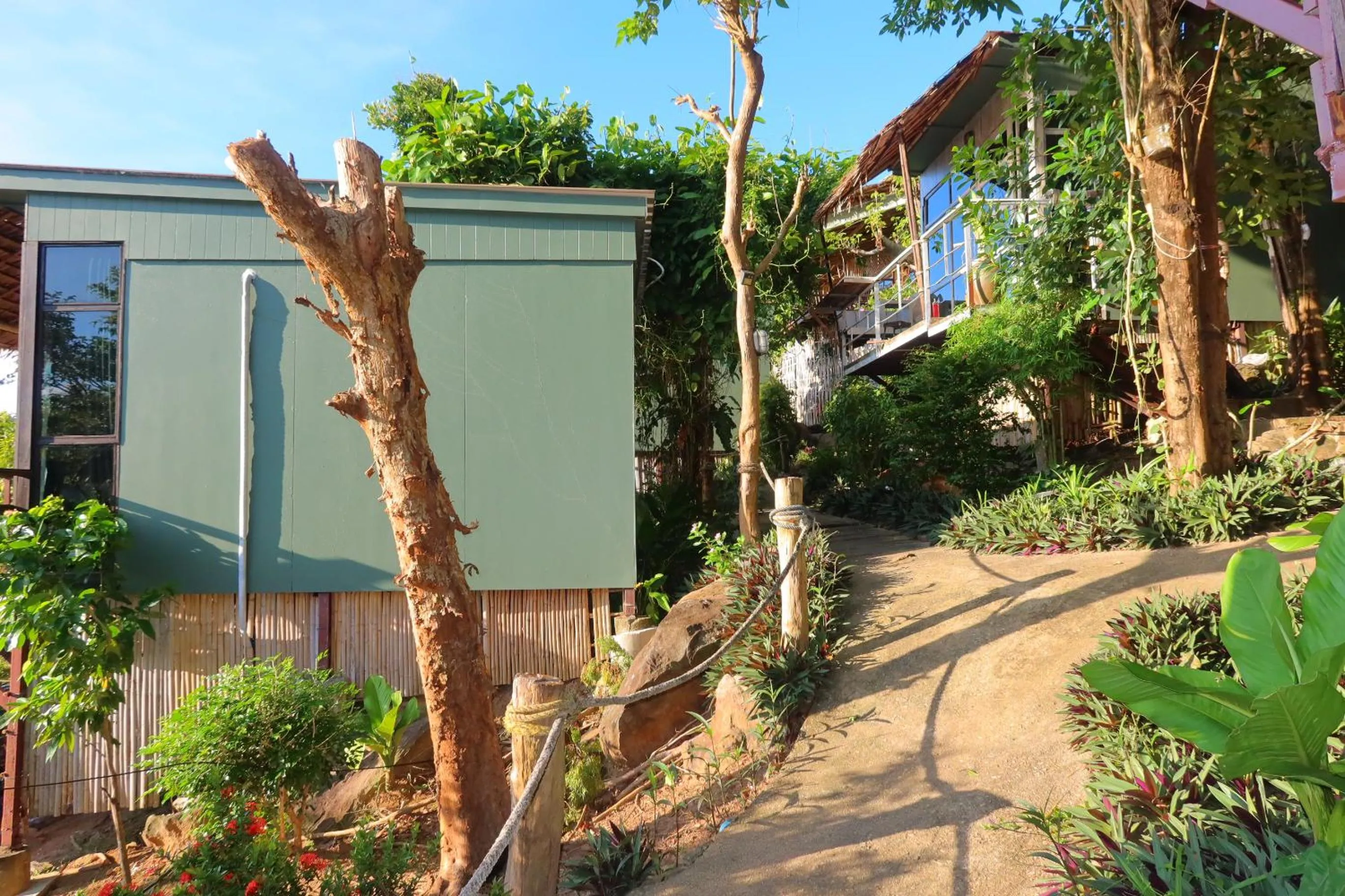 Day in Phi Phi Sea Sky Resort