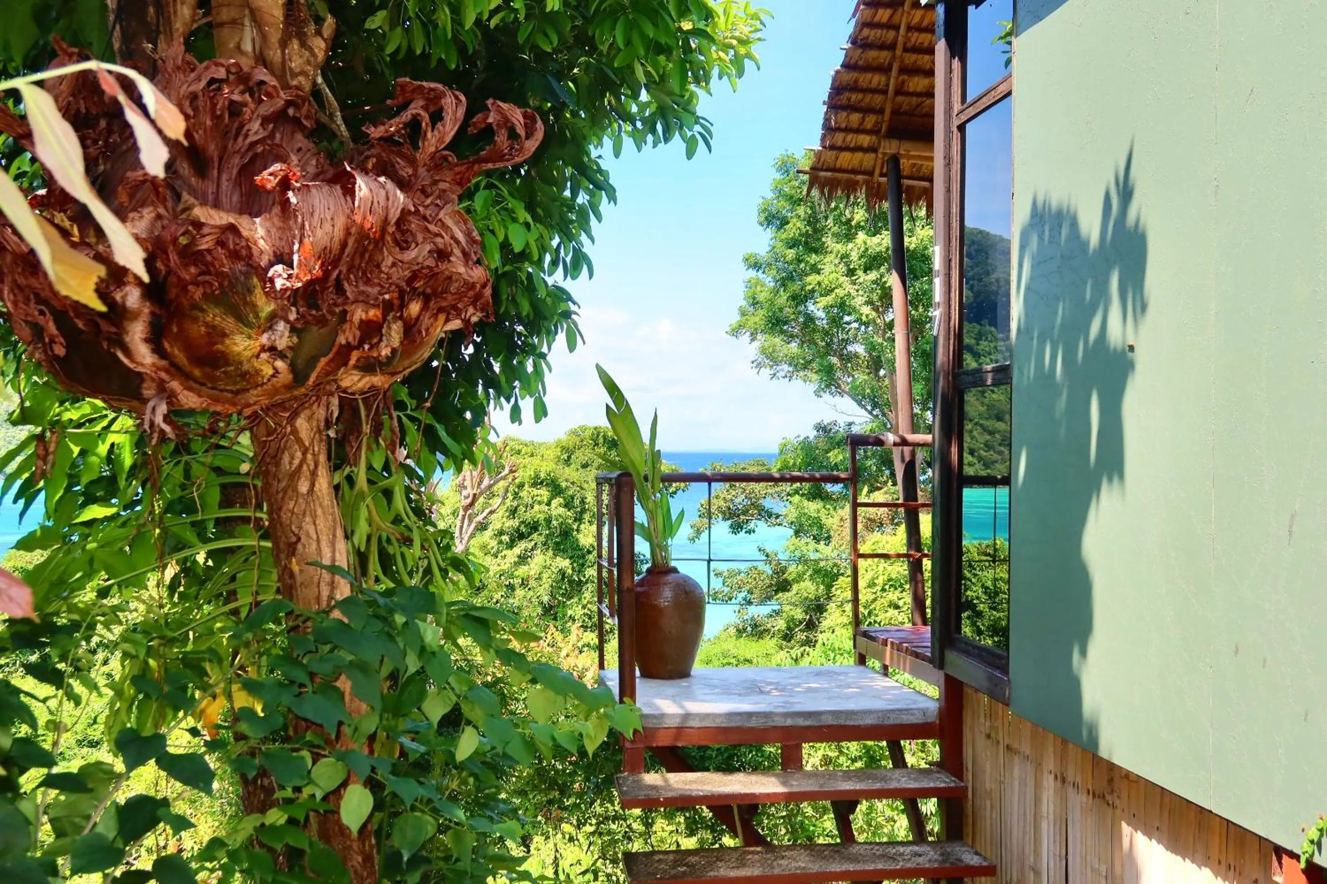 Balcony/Terrace in Phi Phi Sea Sky Resort
