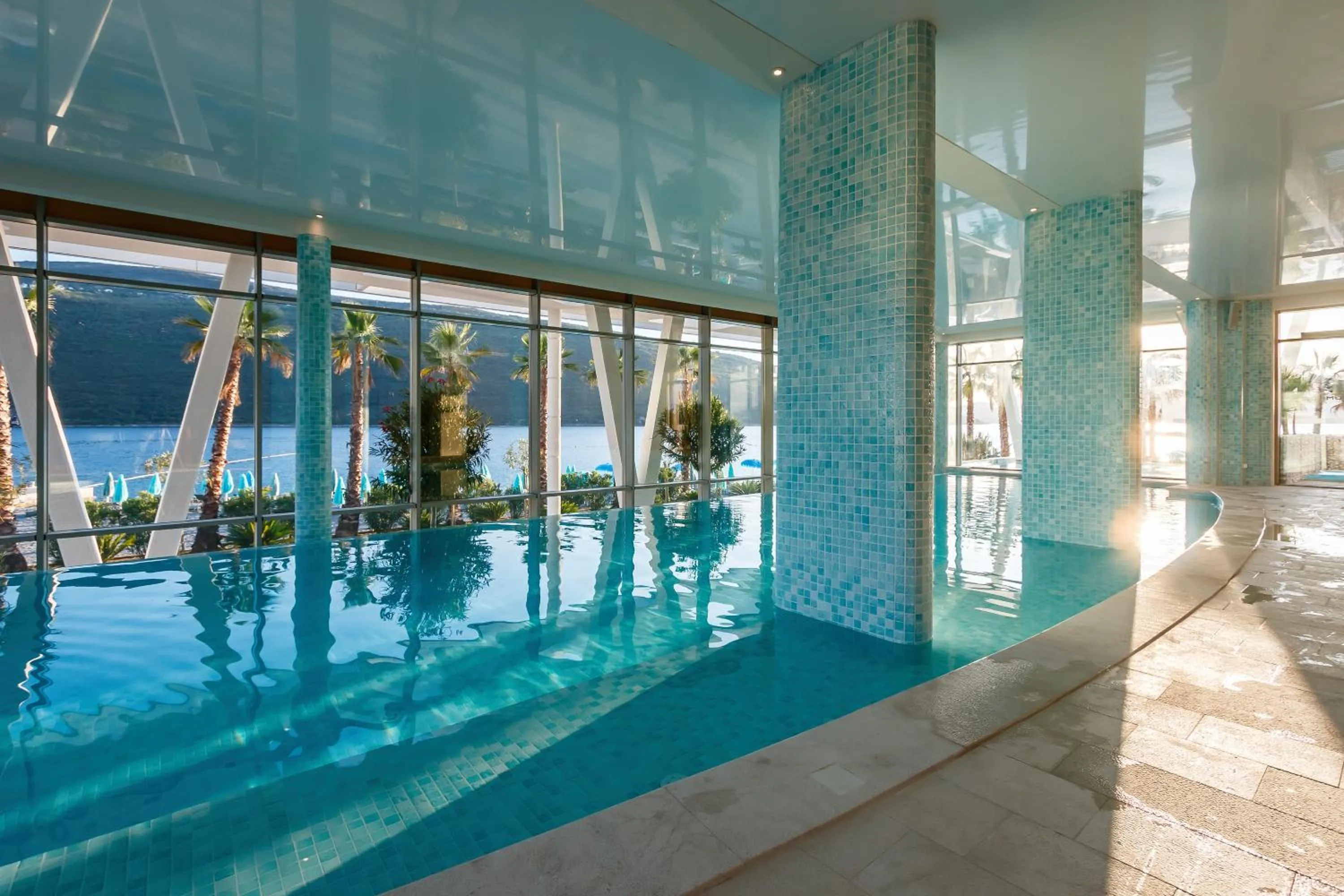 Swimming pool in Carine Hotel Kumbor Superior