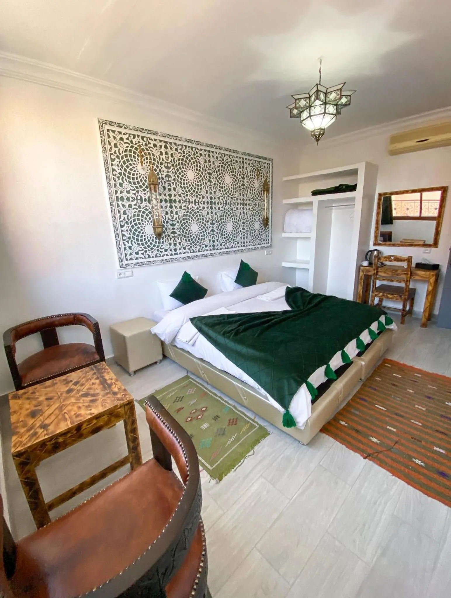 Bedroom, Bed in Hotel Riad Amlal