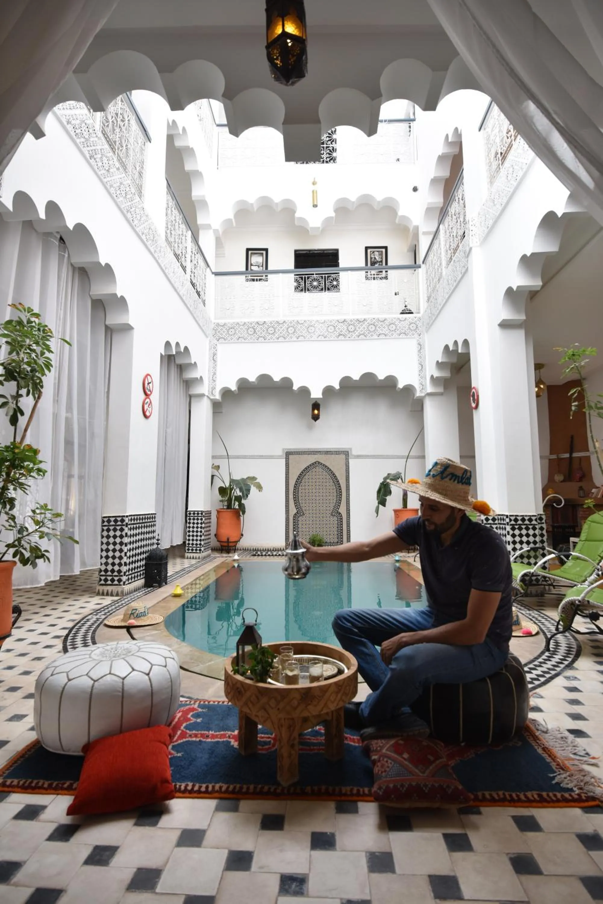Swimming pool in Hotel Riad Amlal