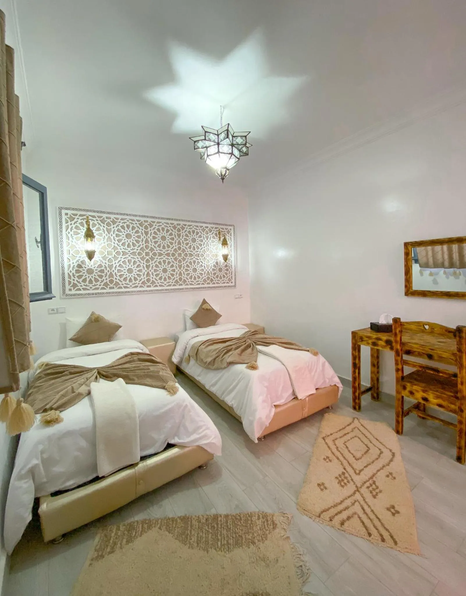 Bedroom, Bed in Hotel Riad Amlal