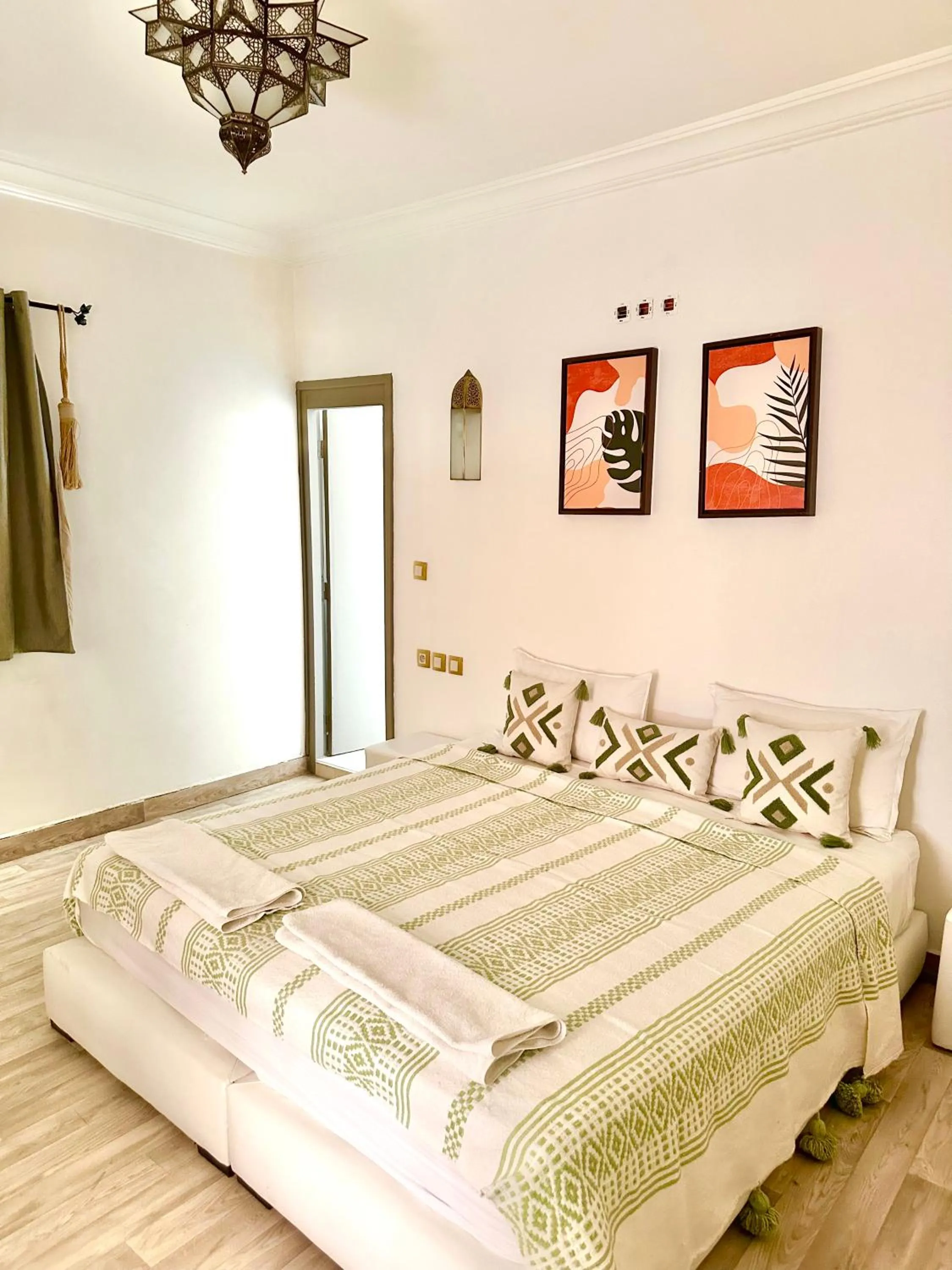 Photo of the whole room, Bed in Hotel Riad Amlal