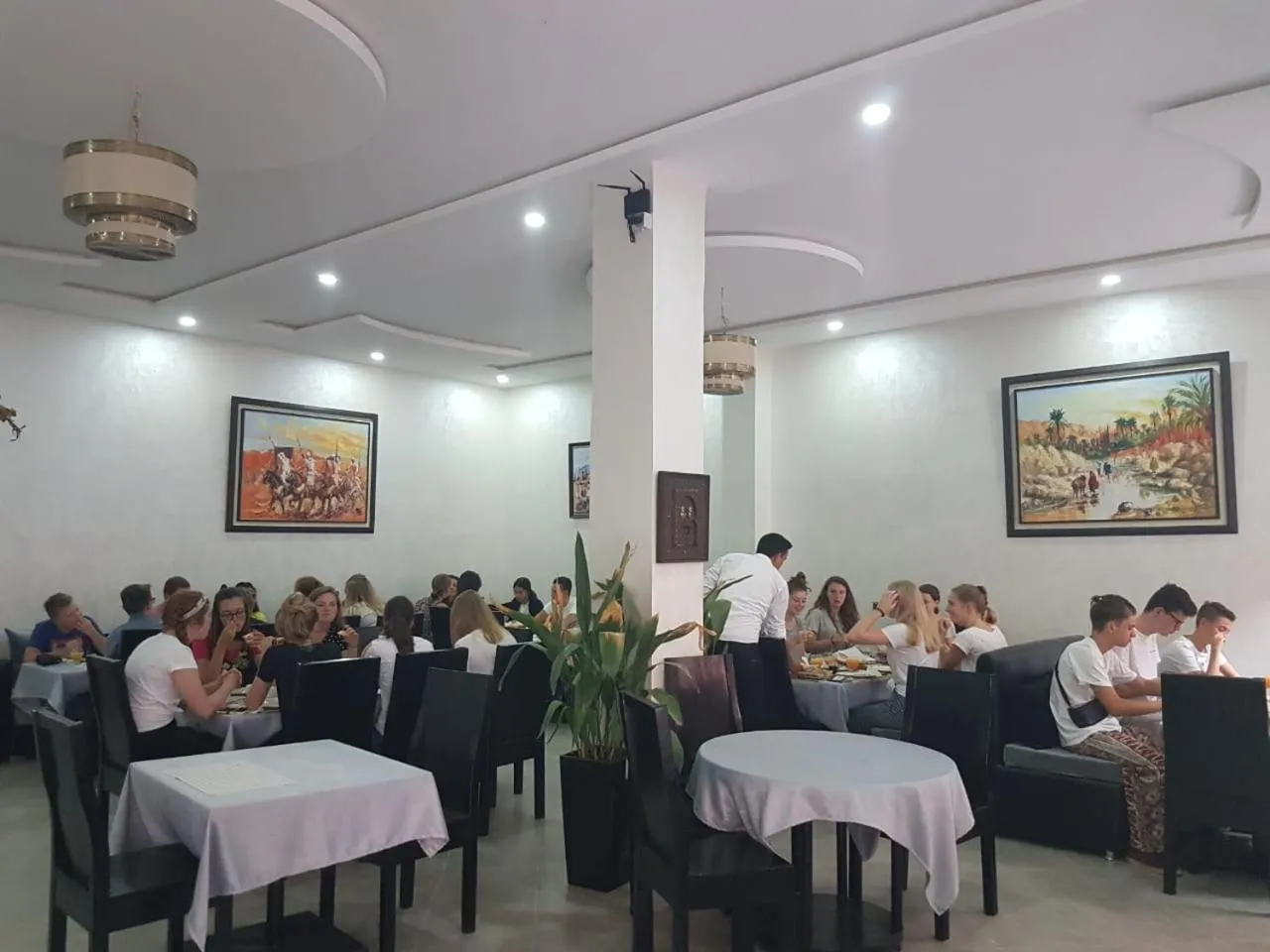 Restaurant/places to eat in Hotel Riad Amlal