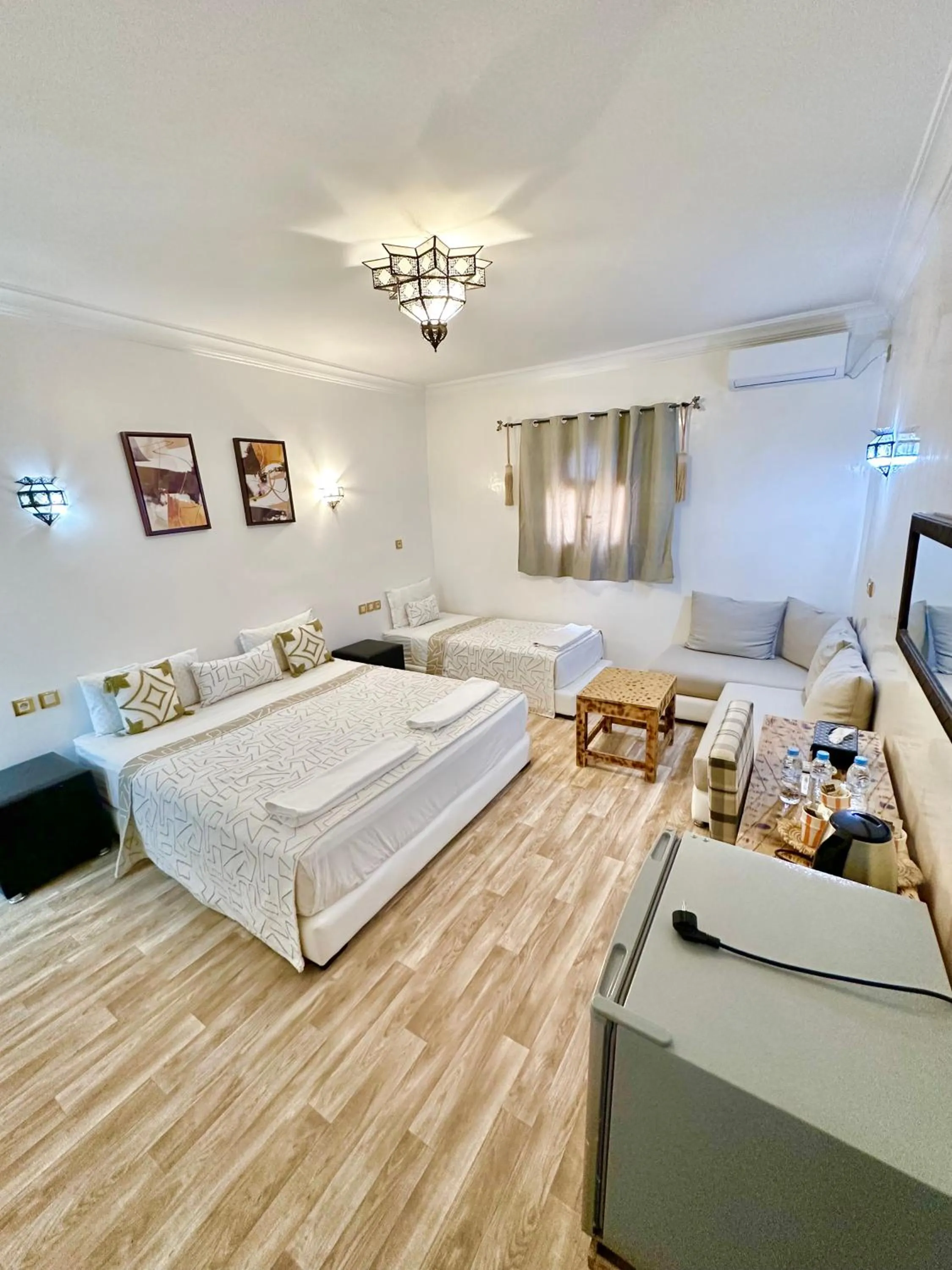 Photo of the whole room, Bed in Hotel Riad Amlal