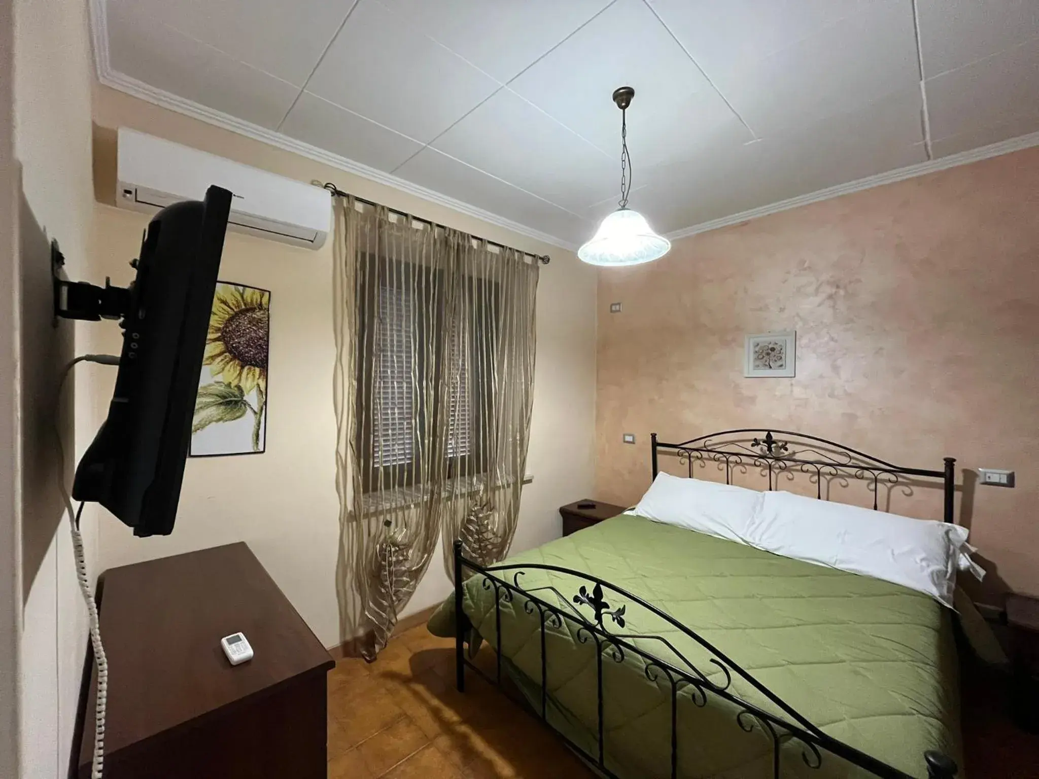 Double Room - single occupancy in Le Ganze Double Room - single occupancy in Le Ganze
