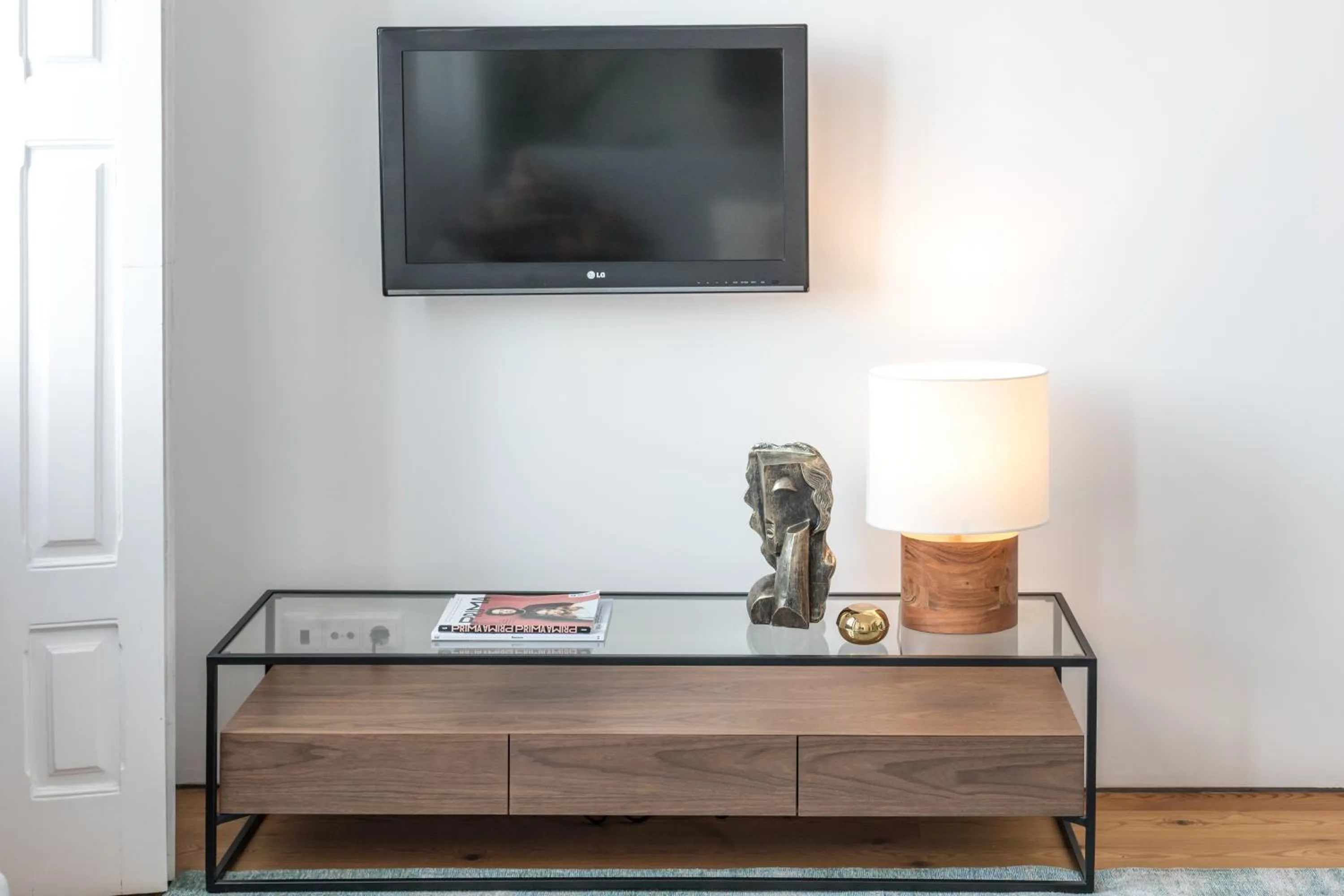 TV and multimedia in Apartamentos Villa Bolhao