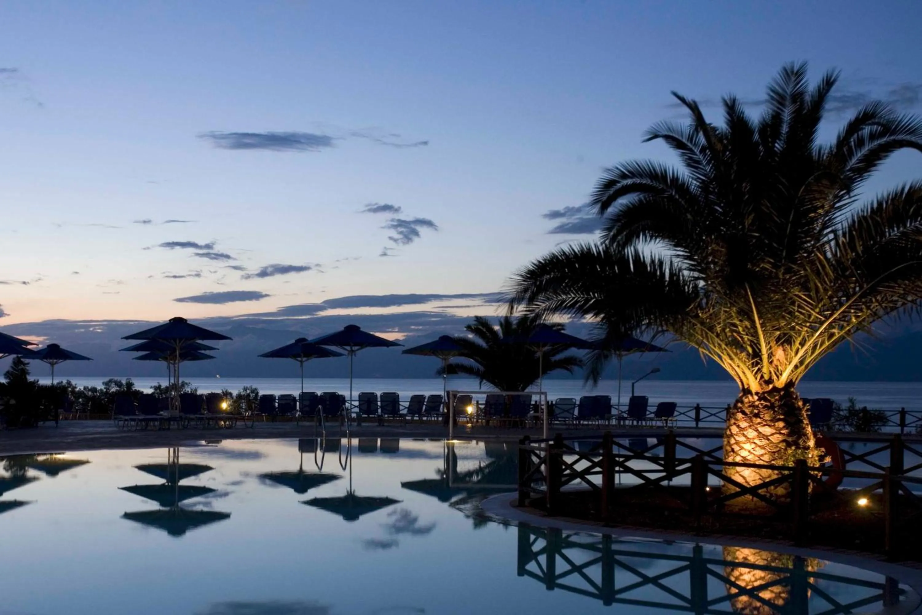 Swimming pool in Mareblue Beach
