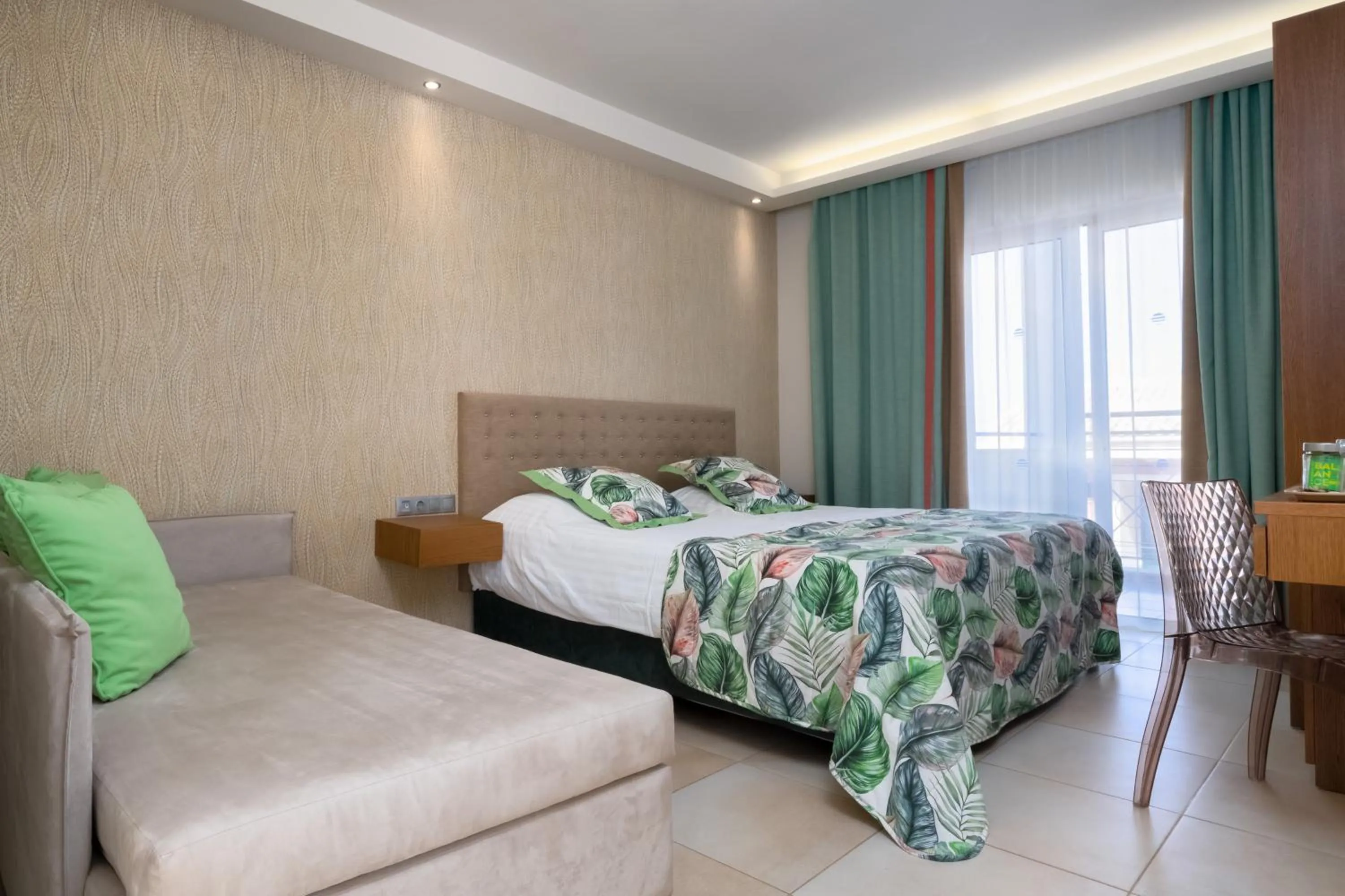 Bed in Mareblue Beach