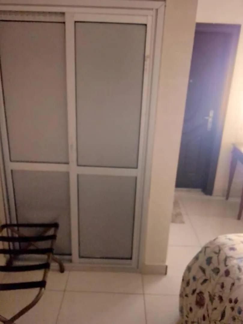 Bedroom, Bed in International Hotel, Yaoundé