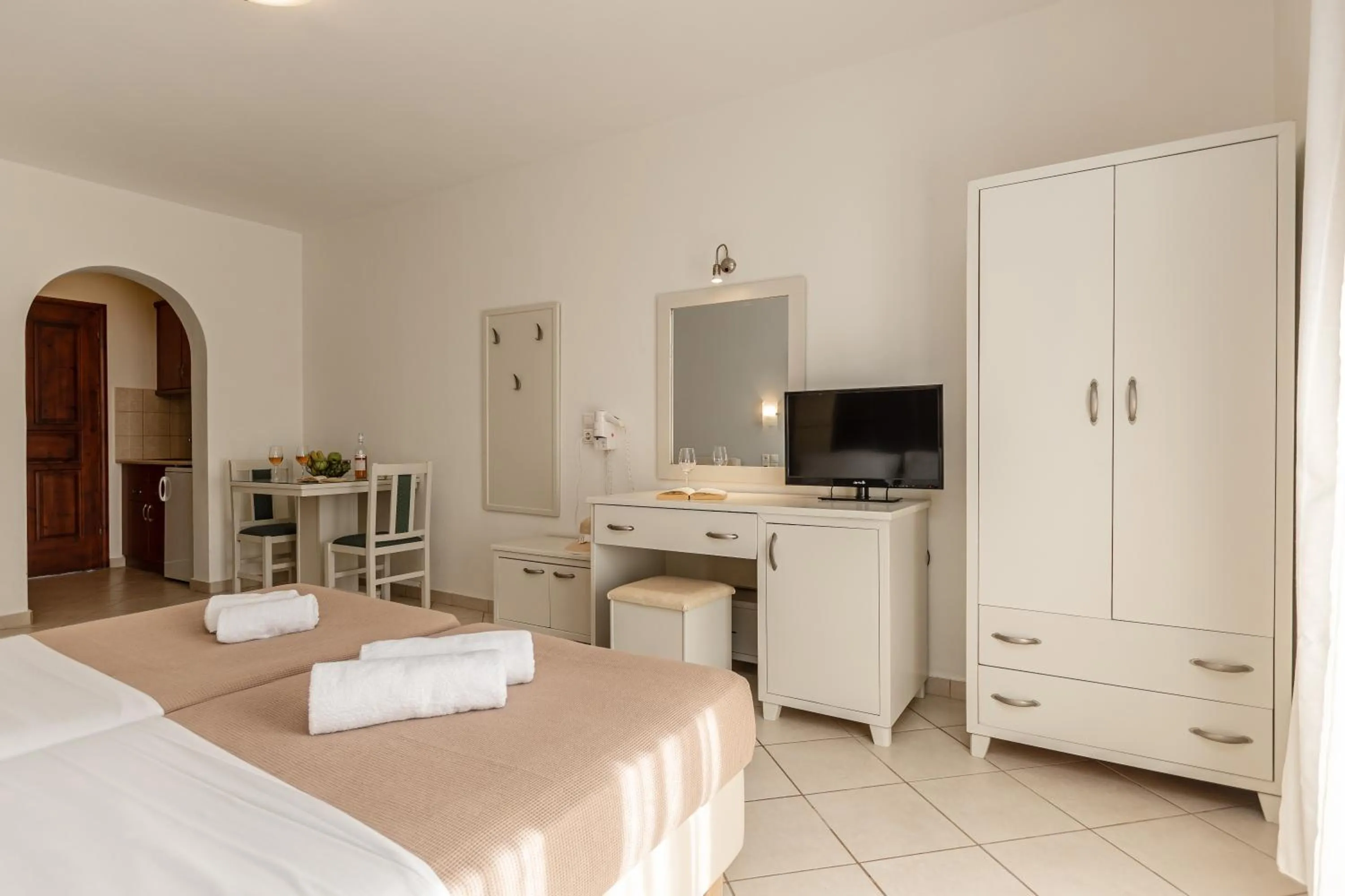 Bed in Plaka Hotel II