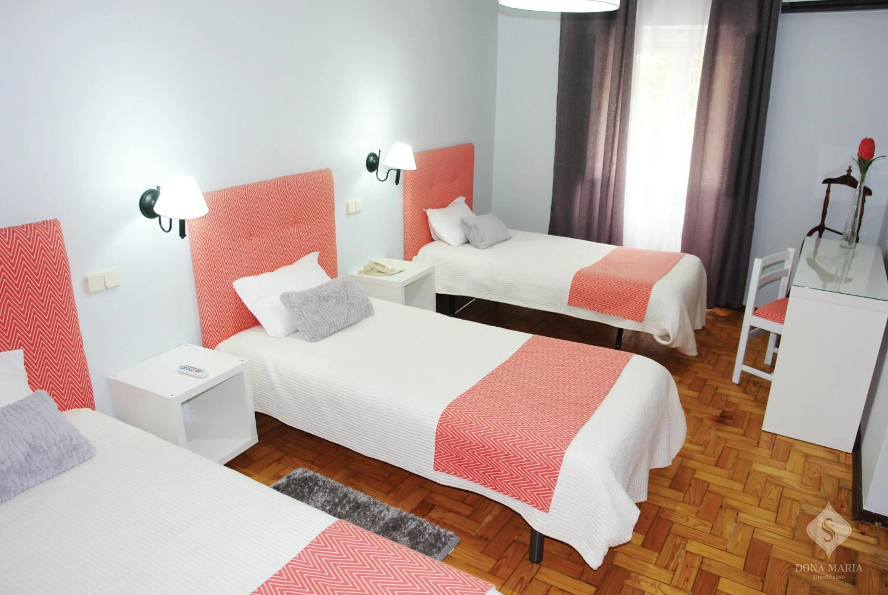 Bedroom, Bed in Dona Maria