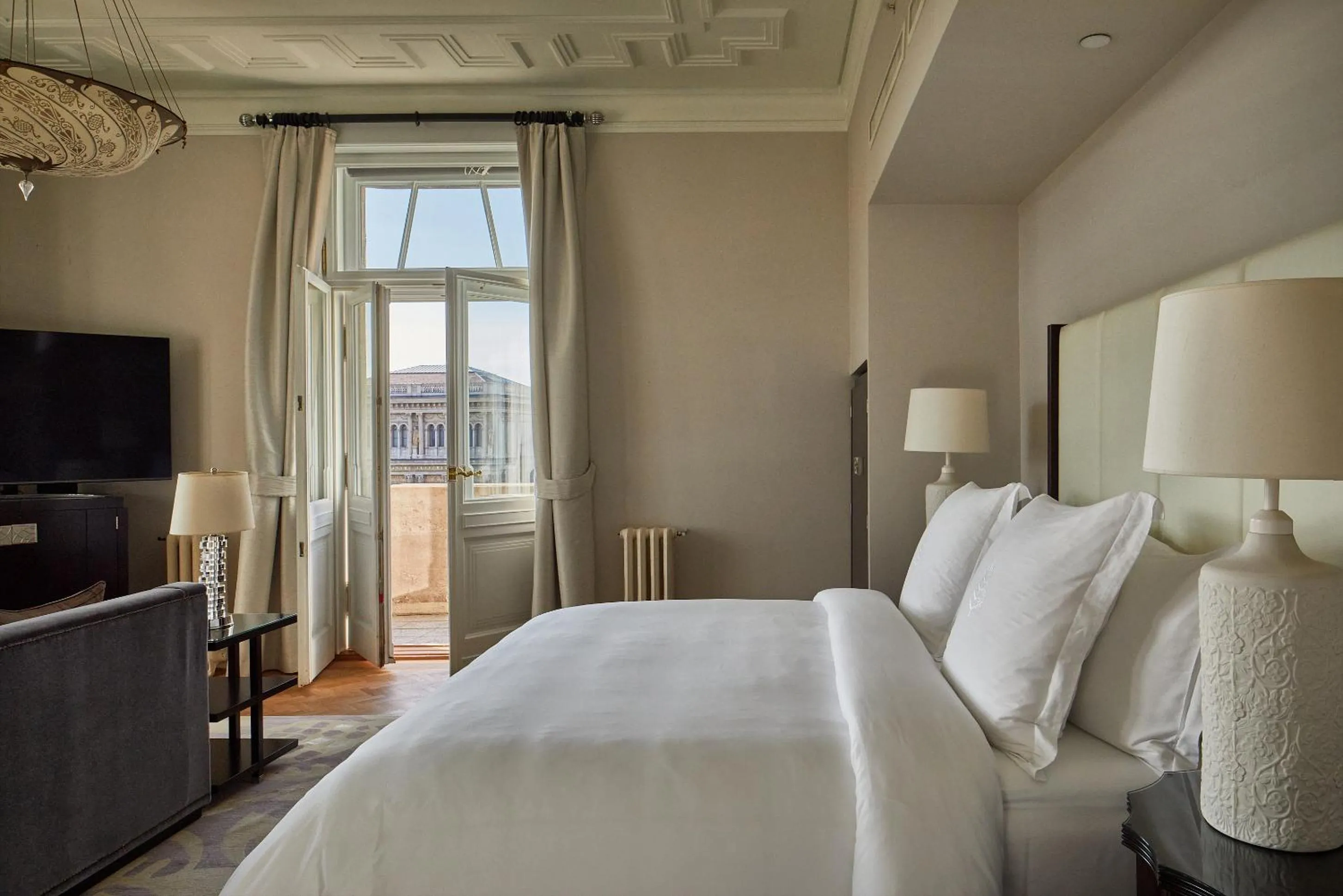 Bed in Four Seasons Hotel Gresham Palace Budapest