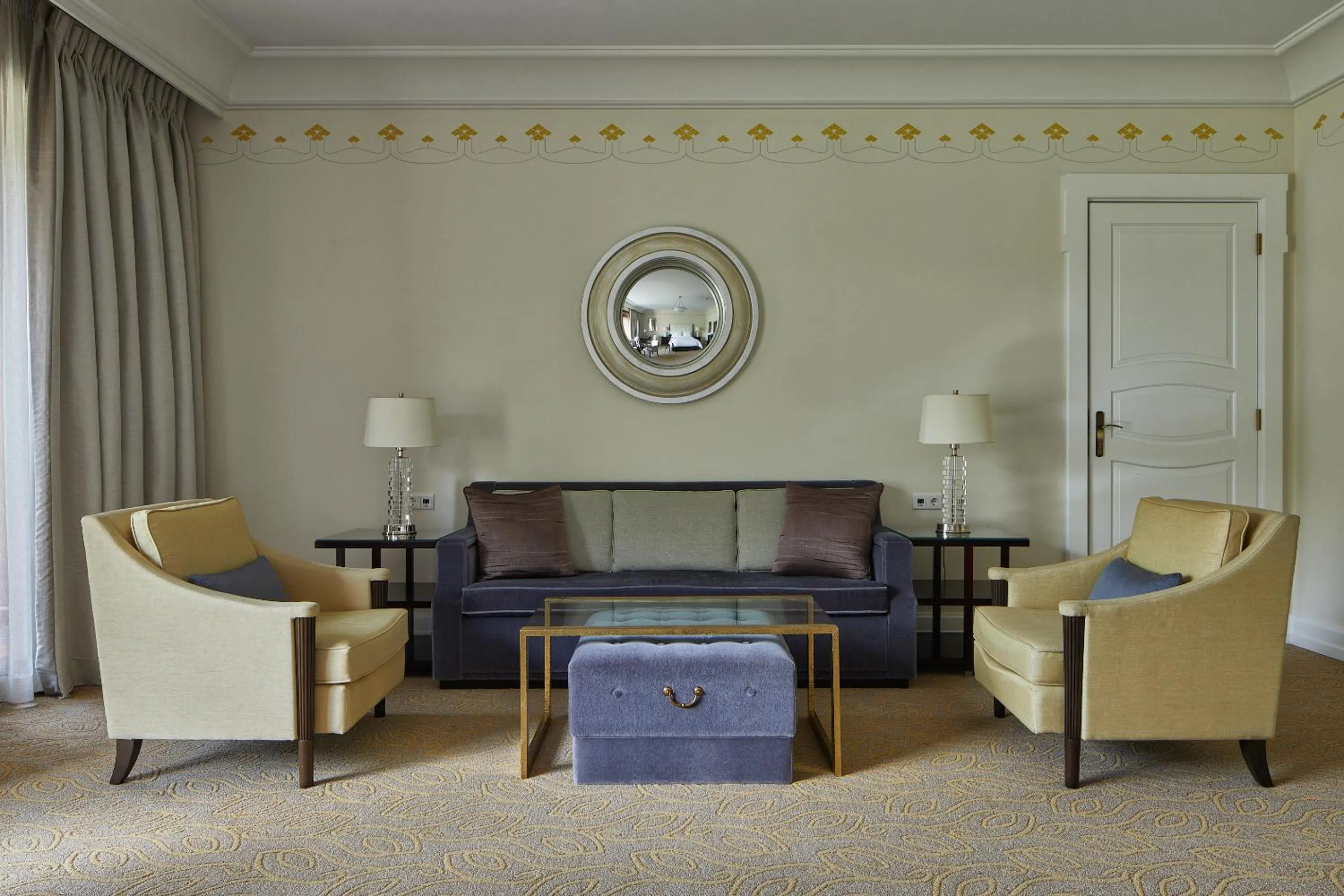Living room in Four Seasons Hotel Gresham Palace Budapest