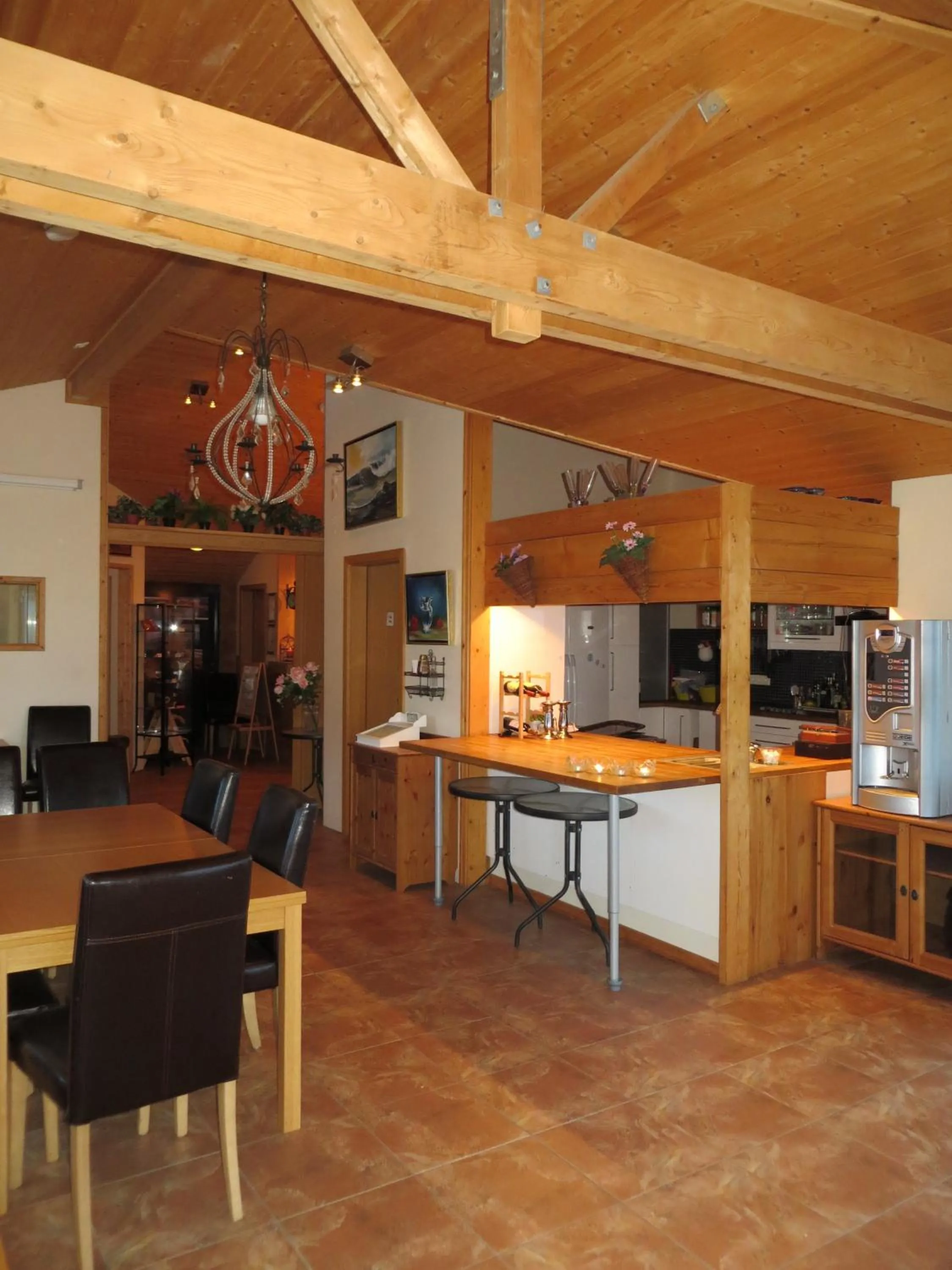 Restaurant/places to eat in Guesthouse Vellir