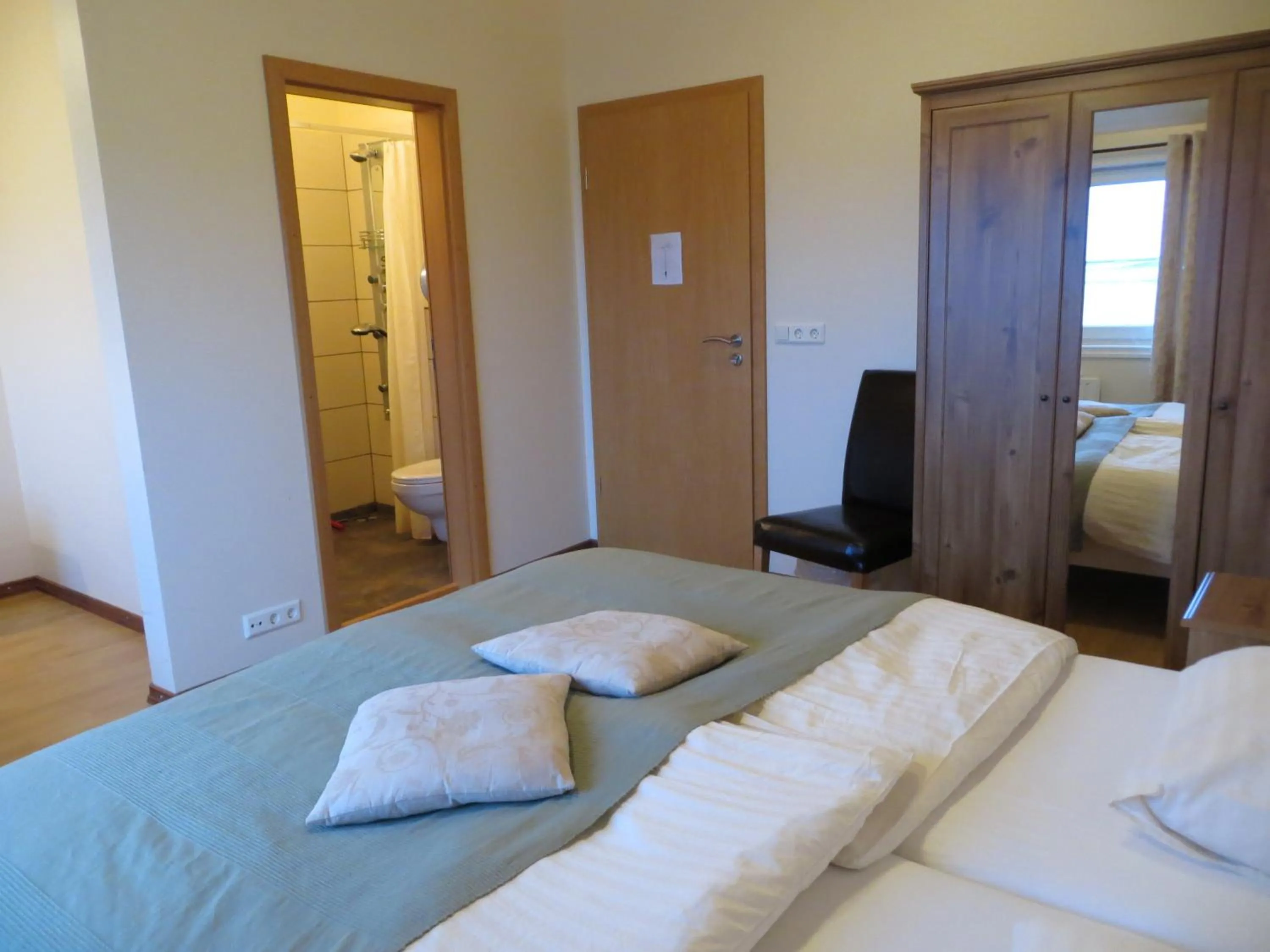 Photo of the whole room, Bed in Guesthouse Vellir