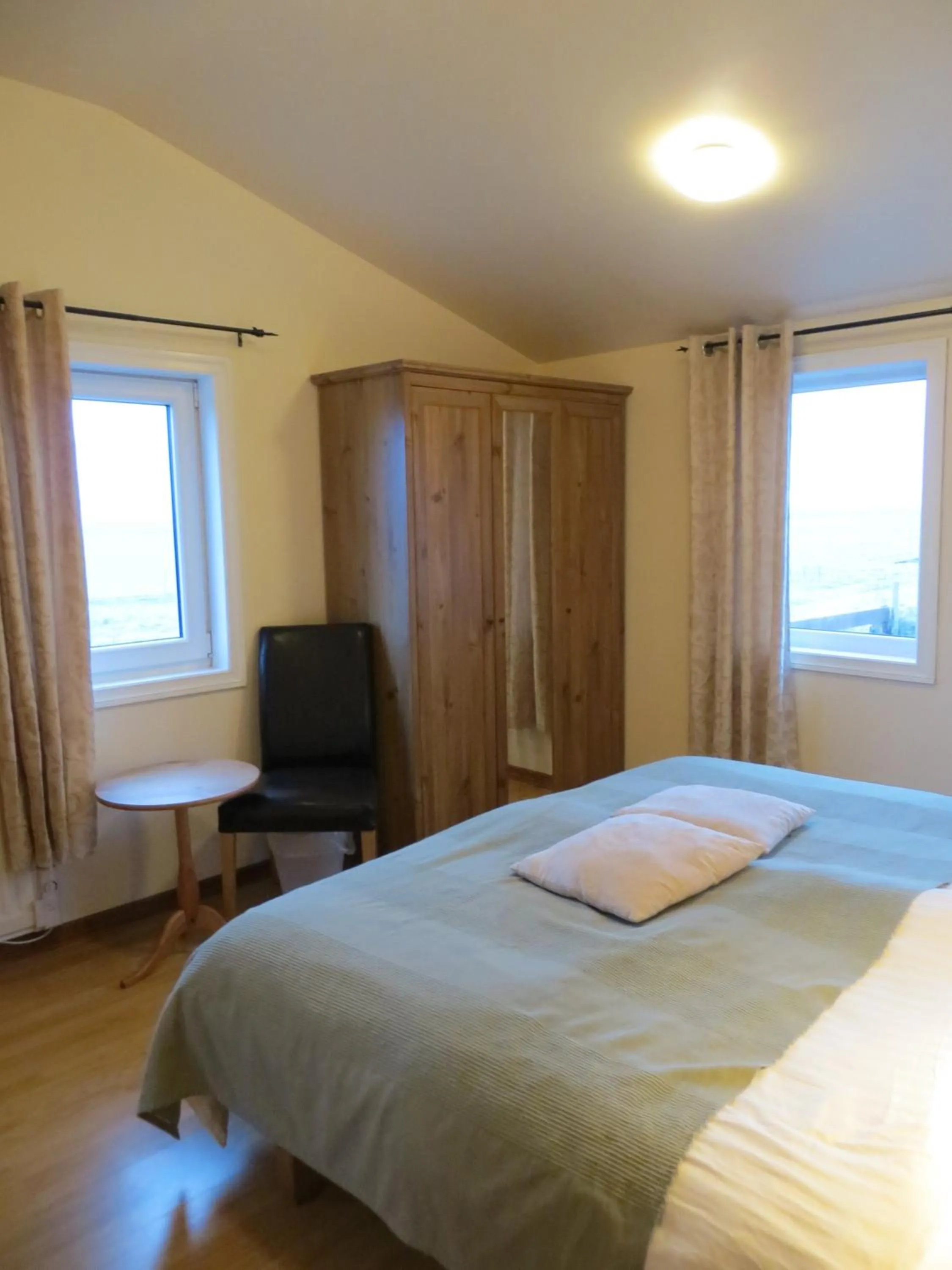 Photo of the whole room, Bed in Guesthouse Vellir
