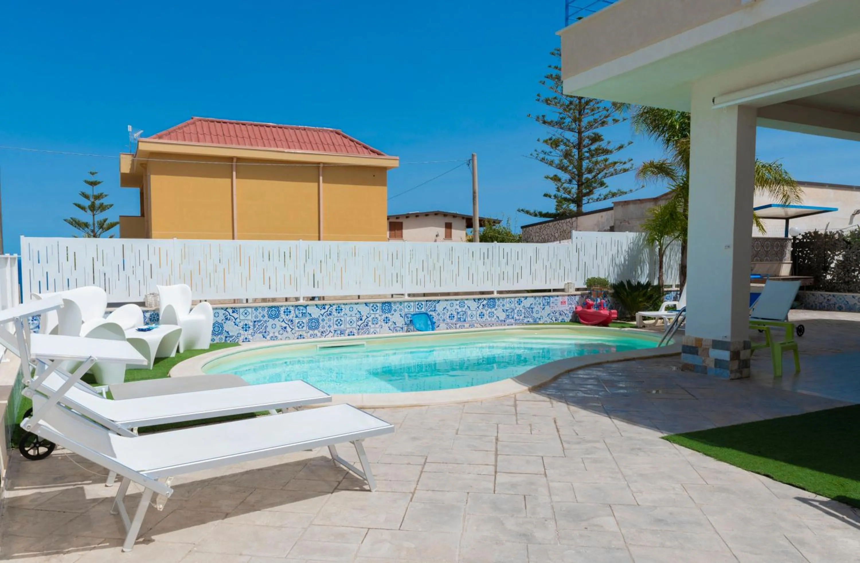 Villa con piscina Alcamo Marina
