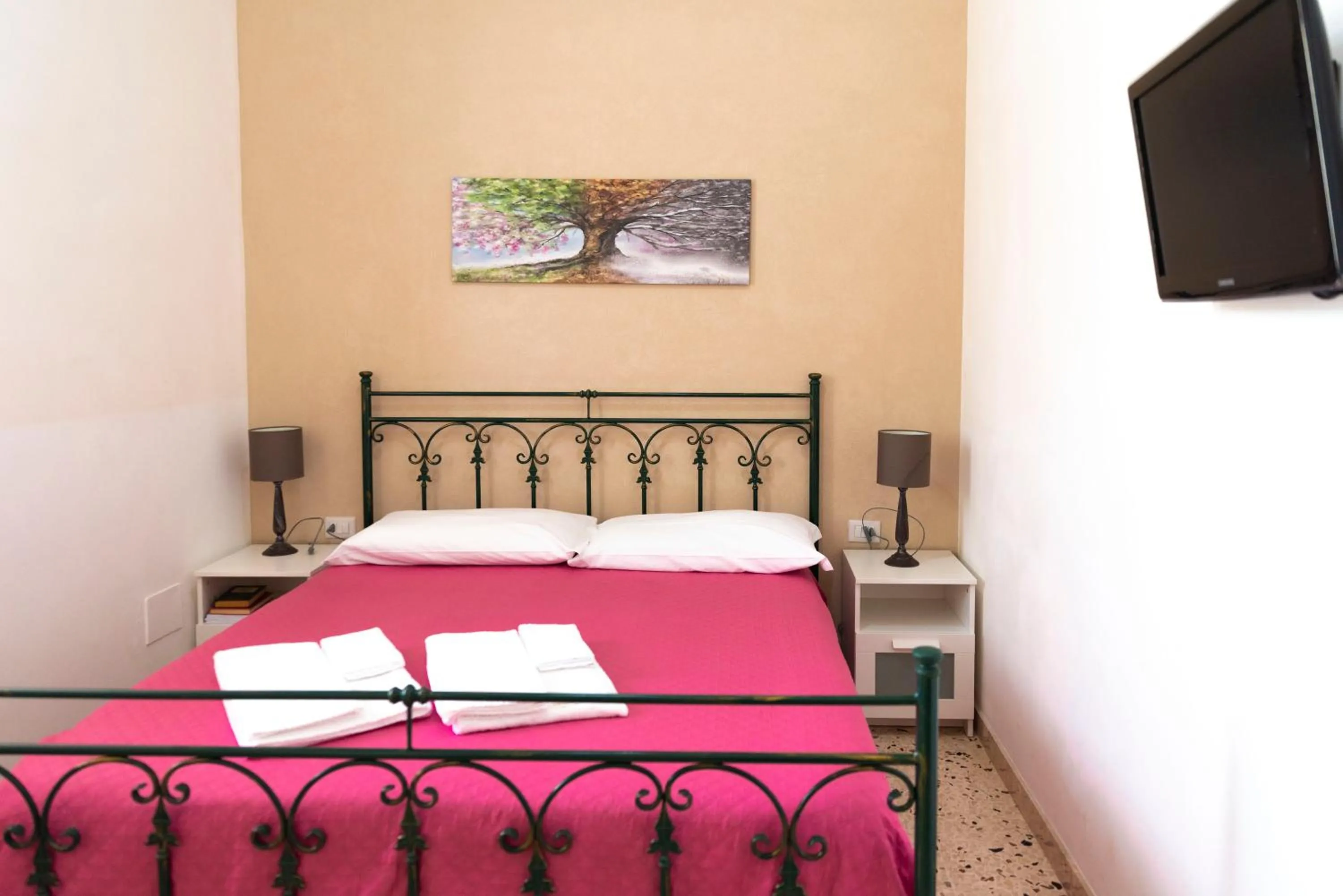 Bed in Villa con piscina Alcamo Marina