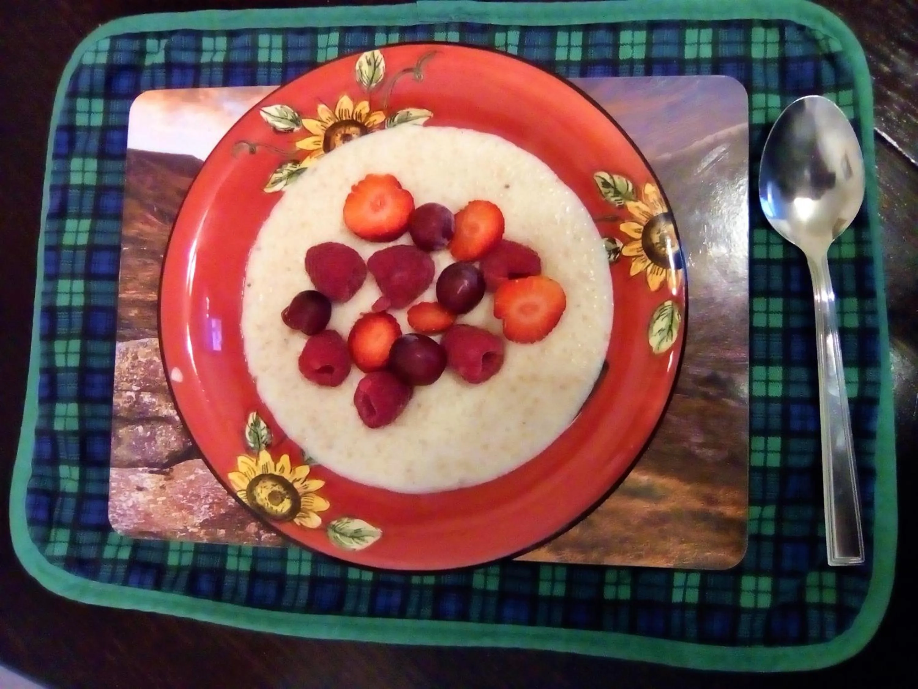 Food close-up in Song of the Sea, Selkie House