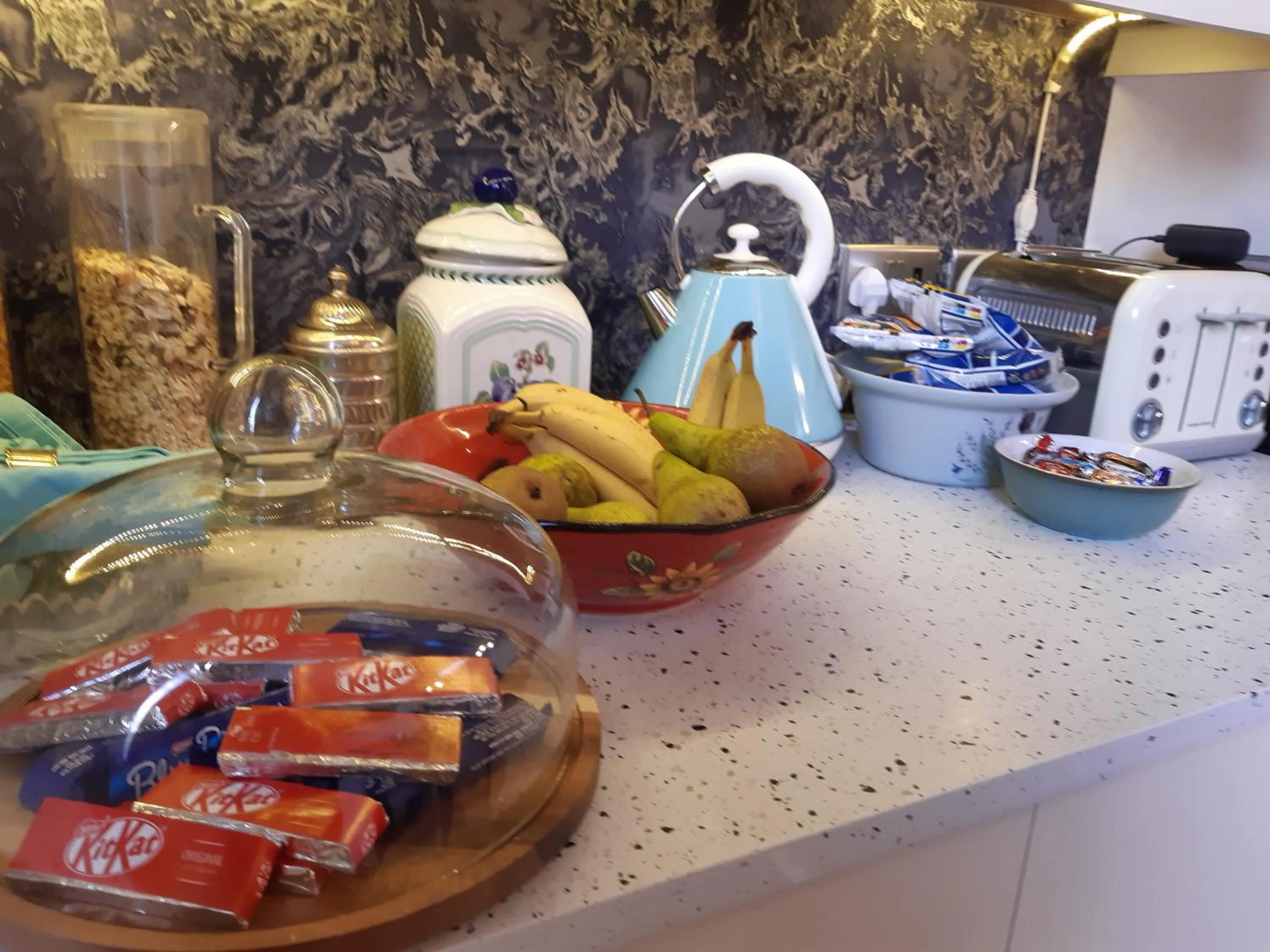 Restaurant/places to eat in Song of the Sea, Selkie House