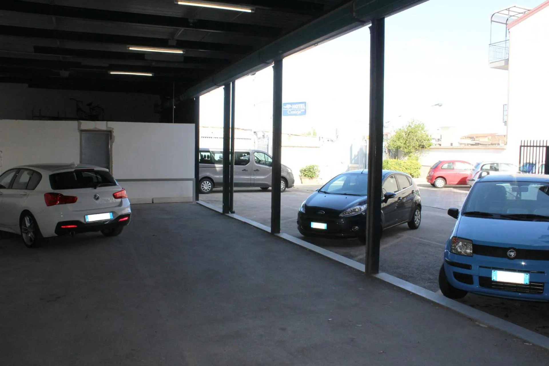 Parking in Hotel Cesirja