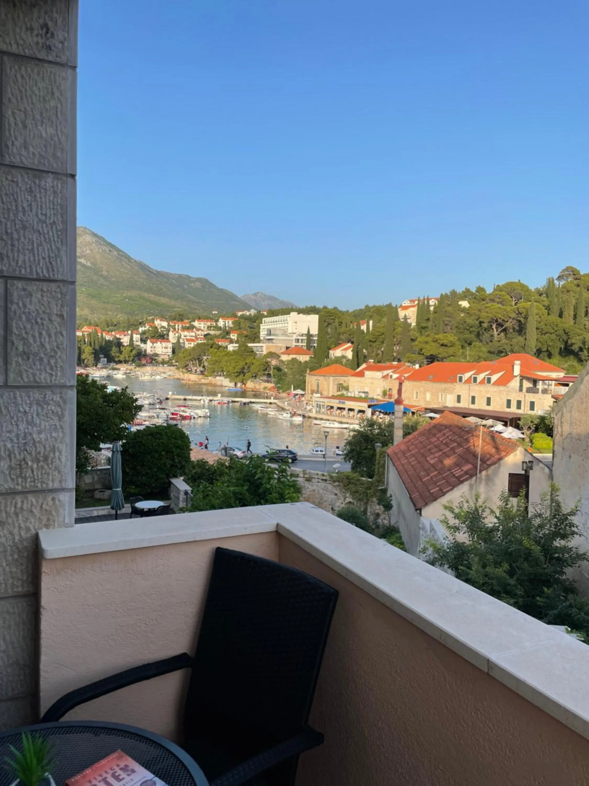 Restaurant/places to eat in Apartments Kralj Ana