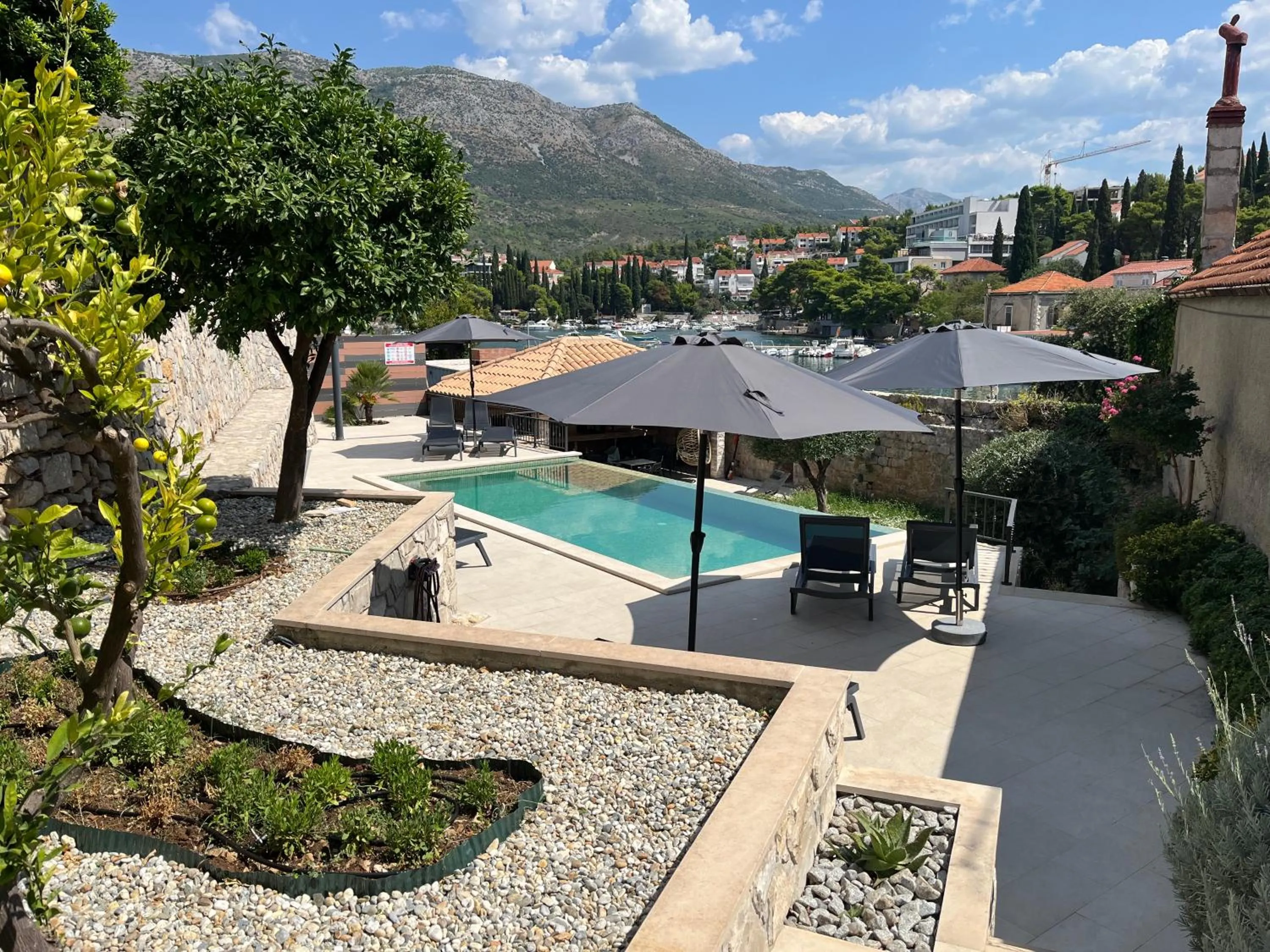 Apartments Kralj Ana