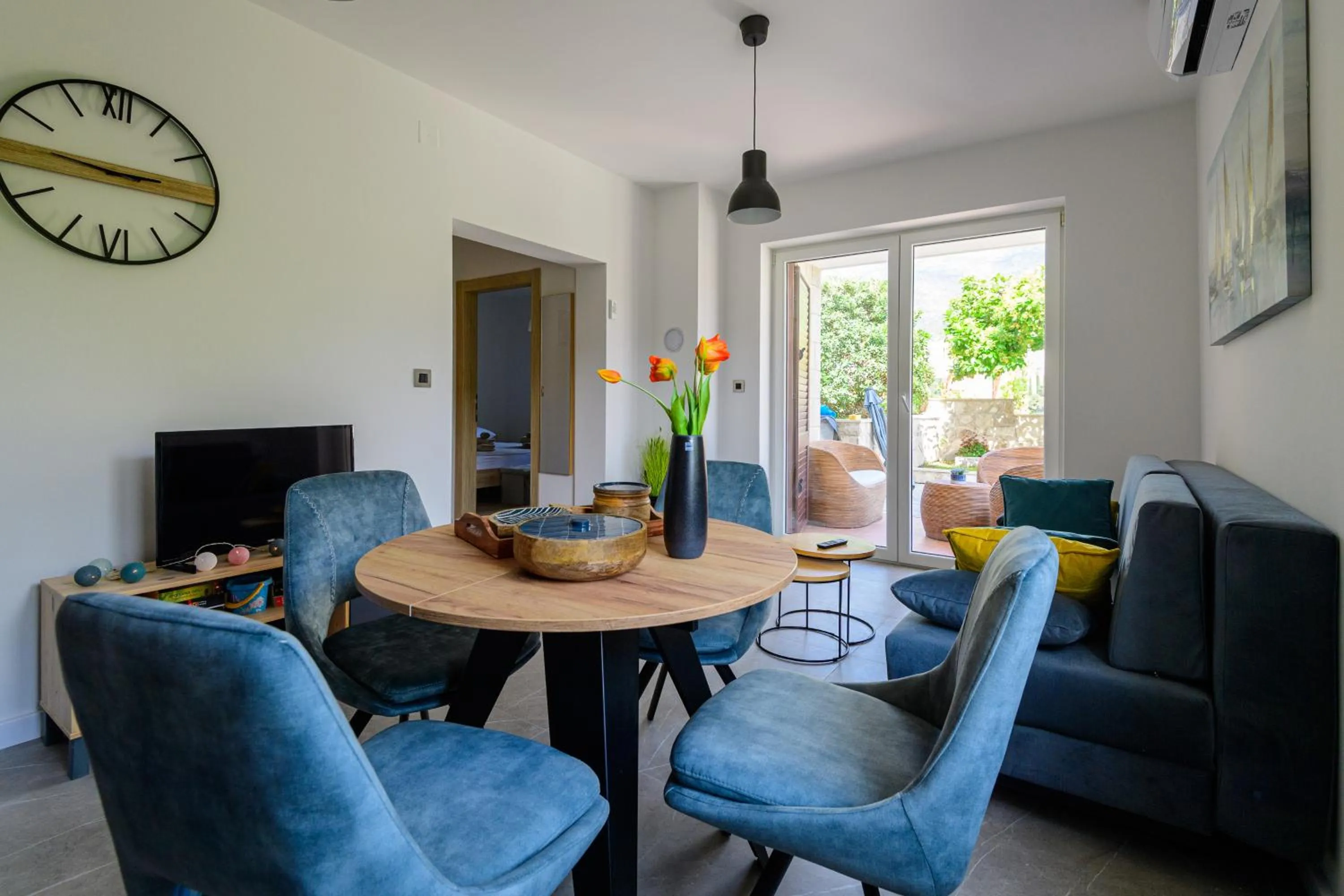 Apartments Kralj Ana