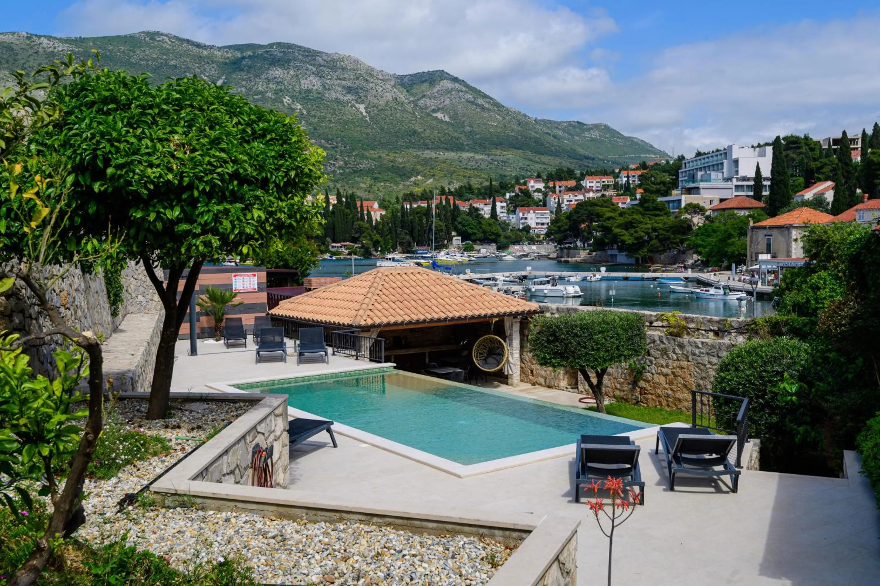 Apartments Kralj Ana