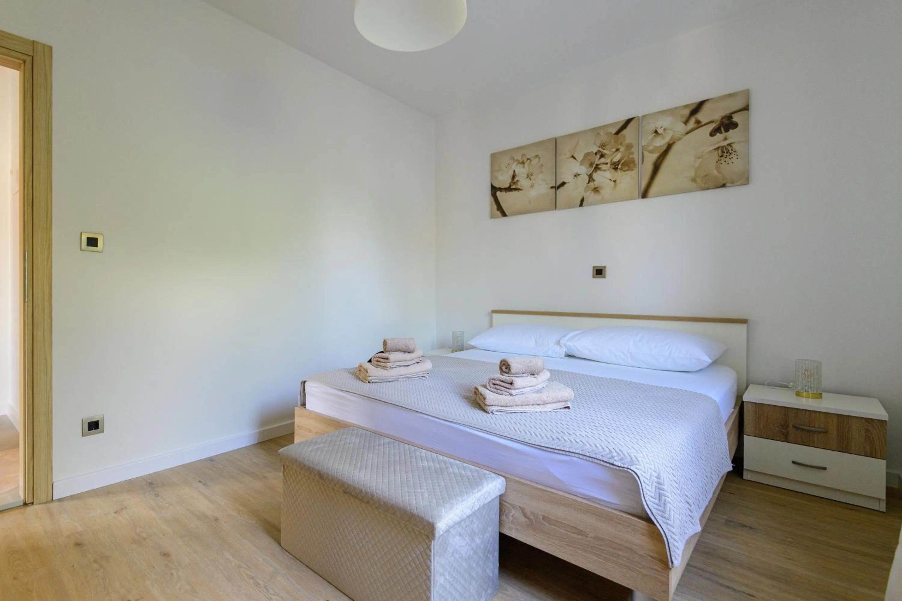 Bed in Apartments Kralj Ana