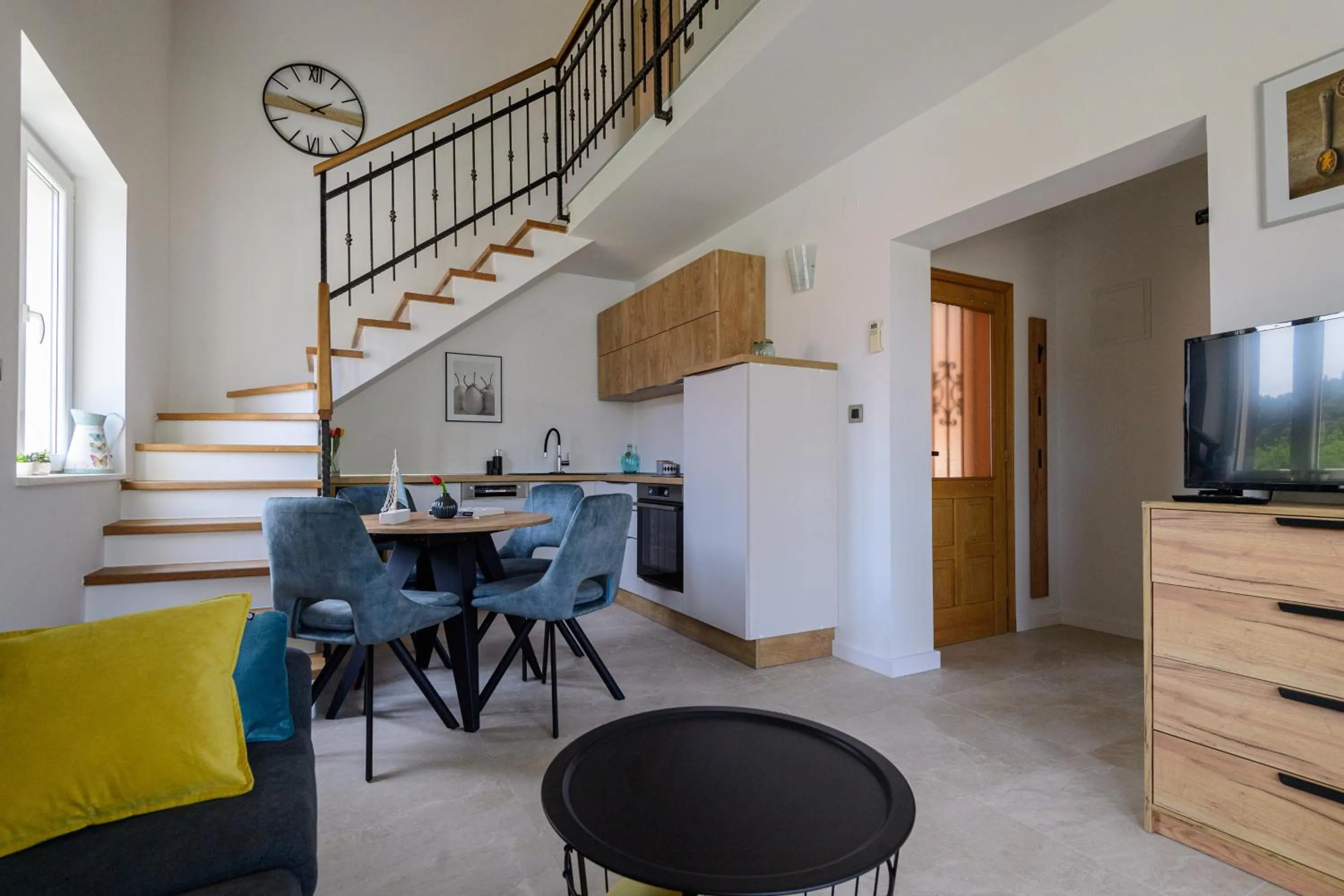 Apartments Kralj Ana